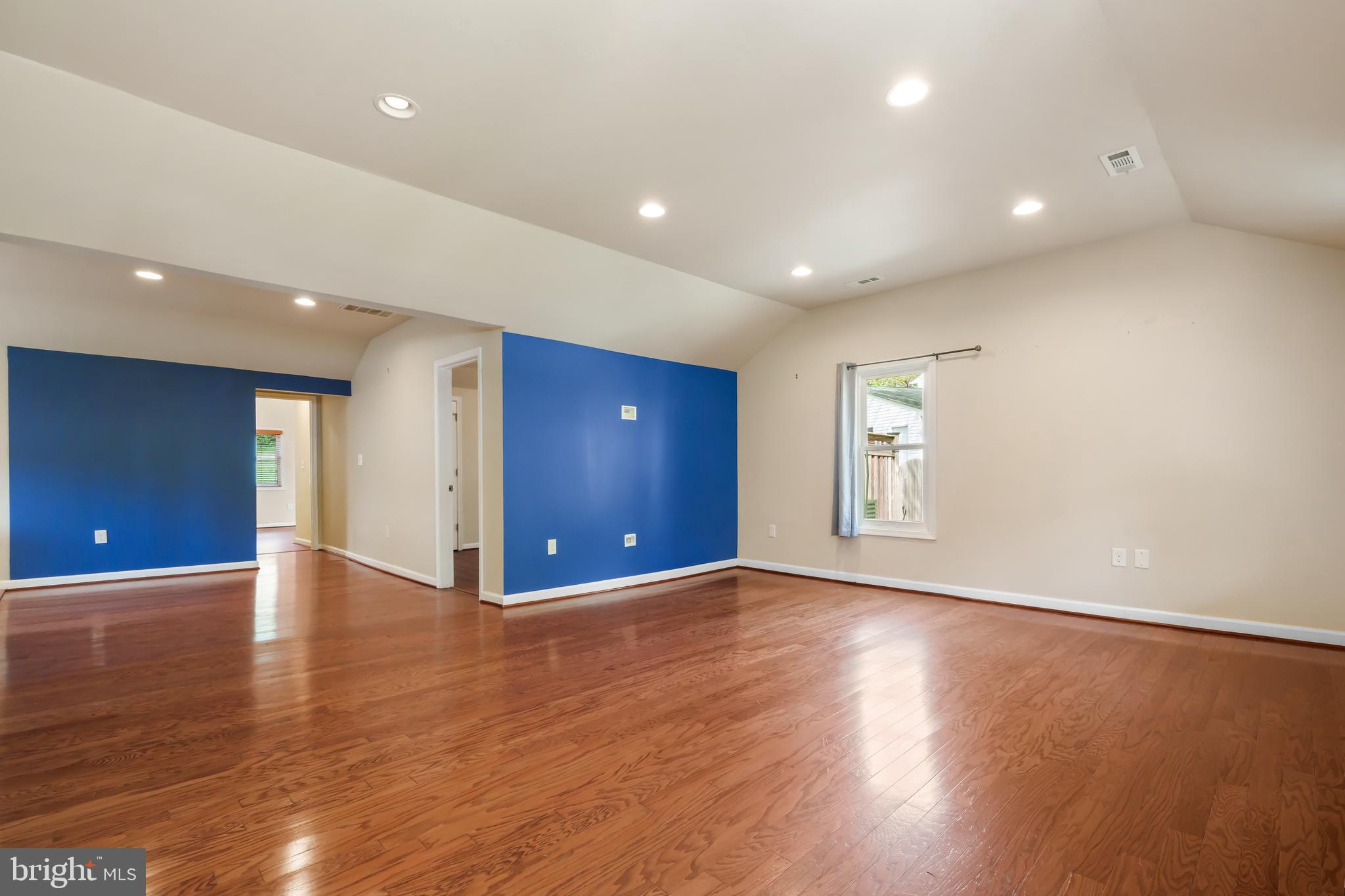 WINDSOR ESTATES - Residential