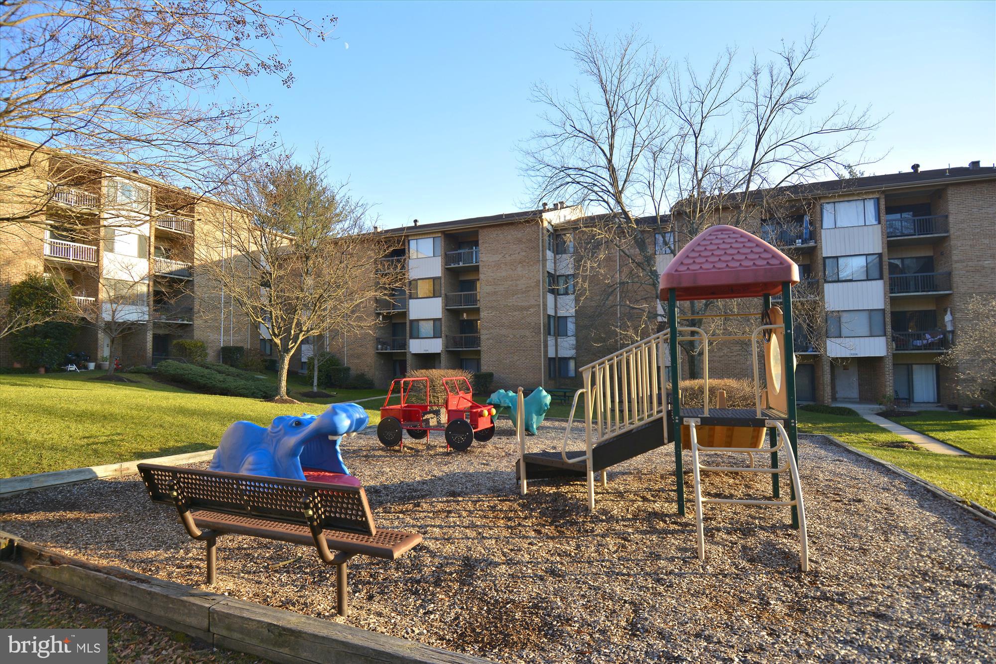 CHERRY GLEN CONDOS - Residential