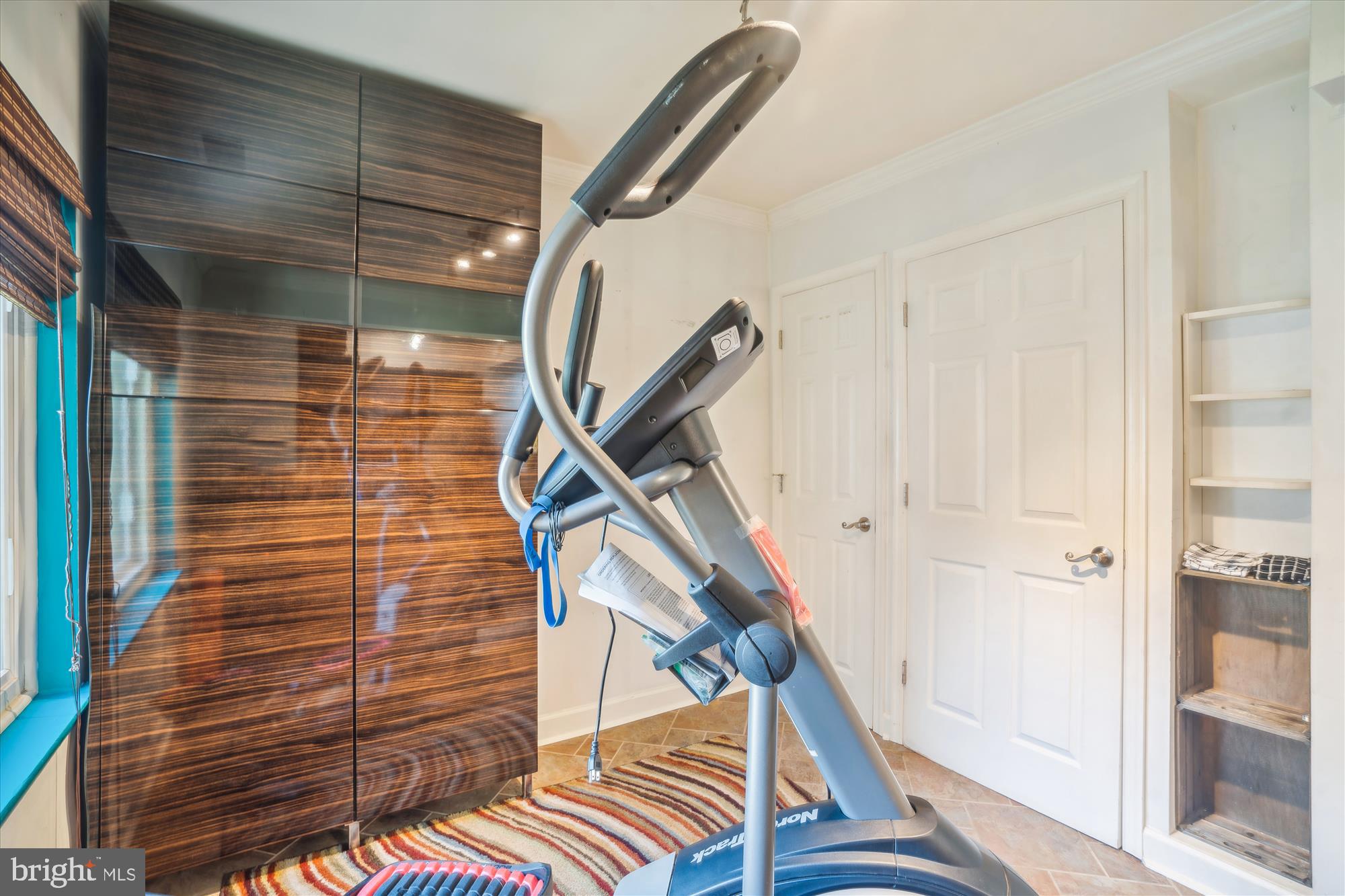 CHERRY GLEN CONDOS - Residential