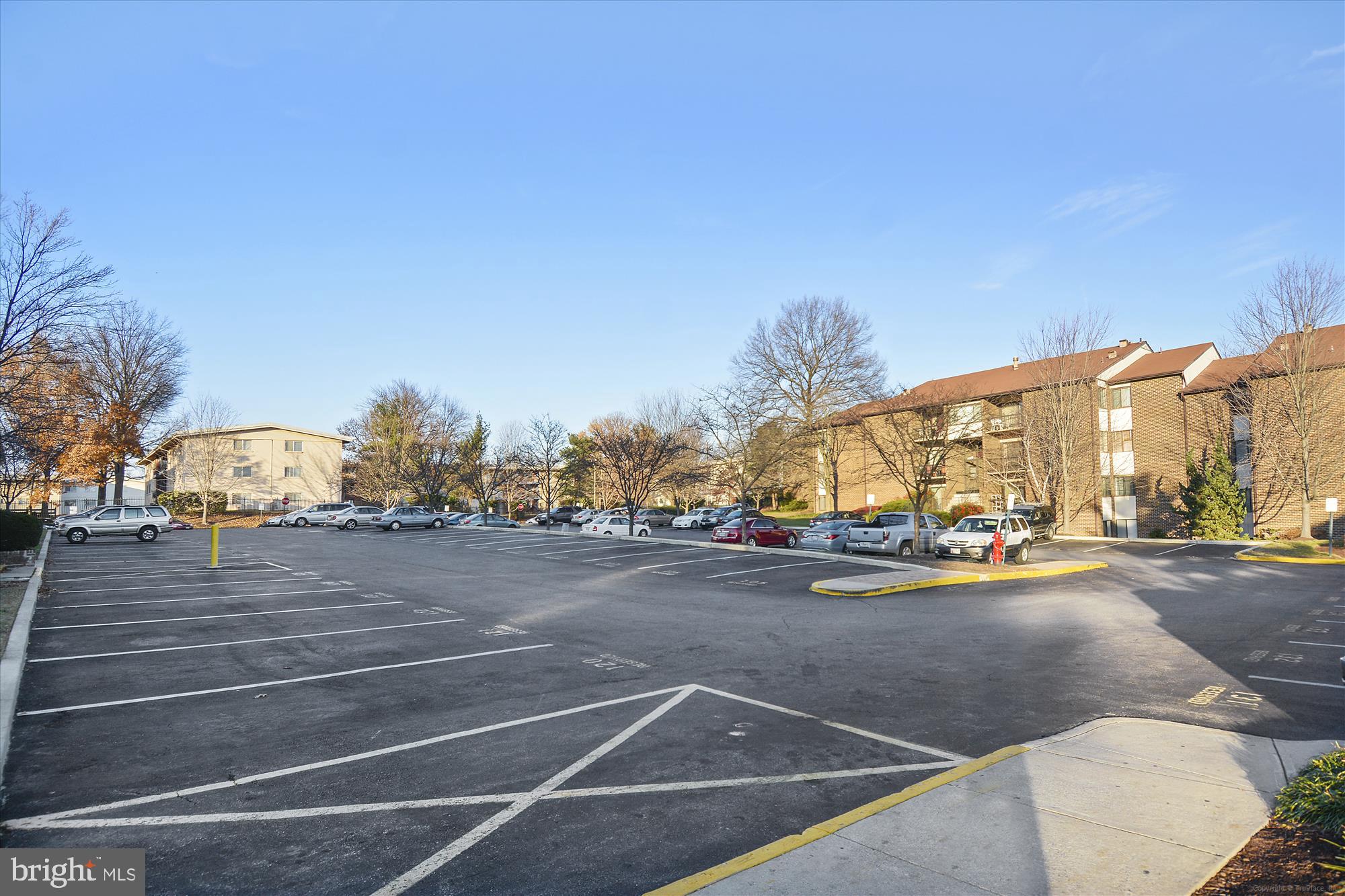 CHERRY GLEN CONDOS - Residential