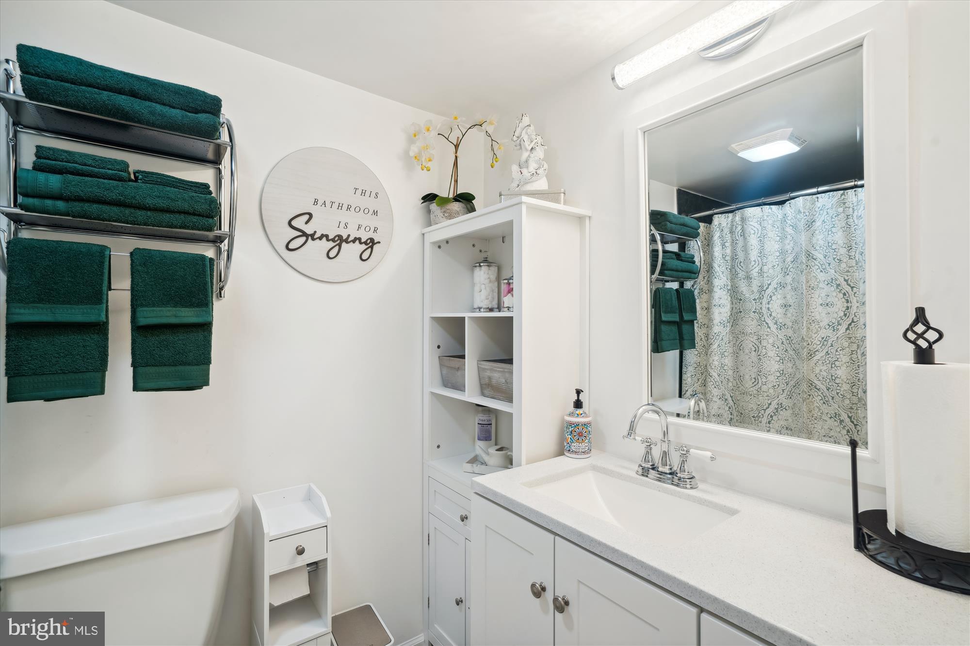 CHERRY GLEN CONDOS - Residential