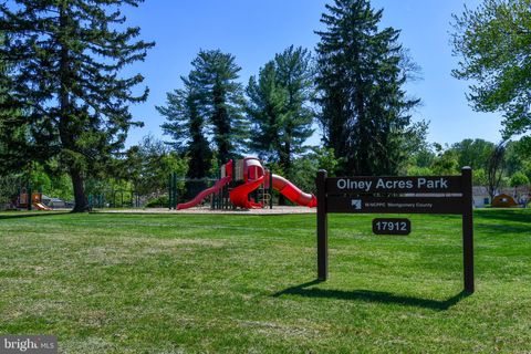 Tiny photo for 17924 Overwood Drive, OLNEY, MD 20832 (MLS # MDMC2213212)