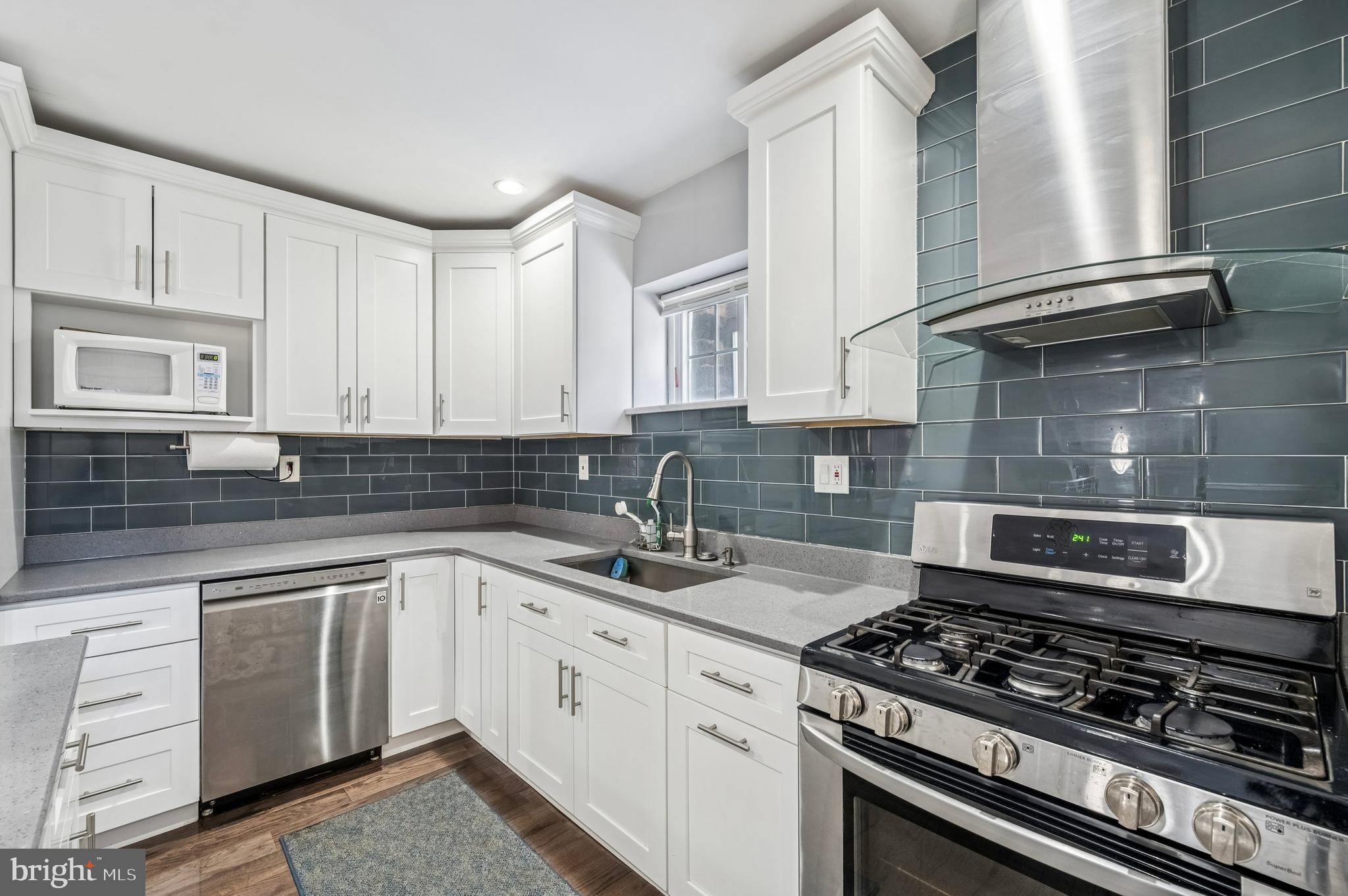 POWELTON VILLAGE - Residential