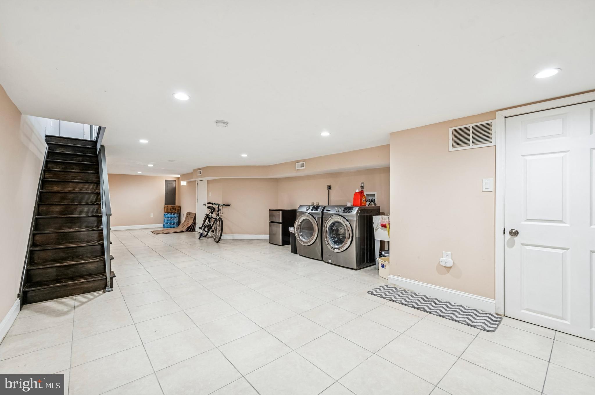 POWELTON VILLAGE - Residential