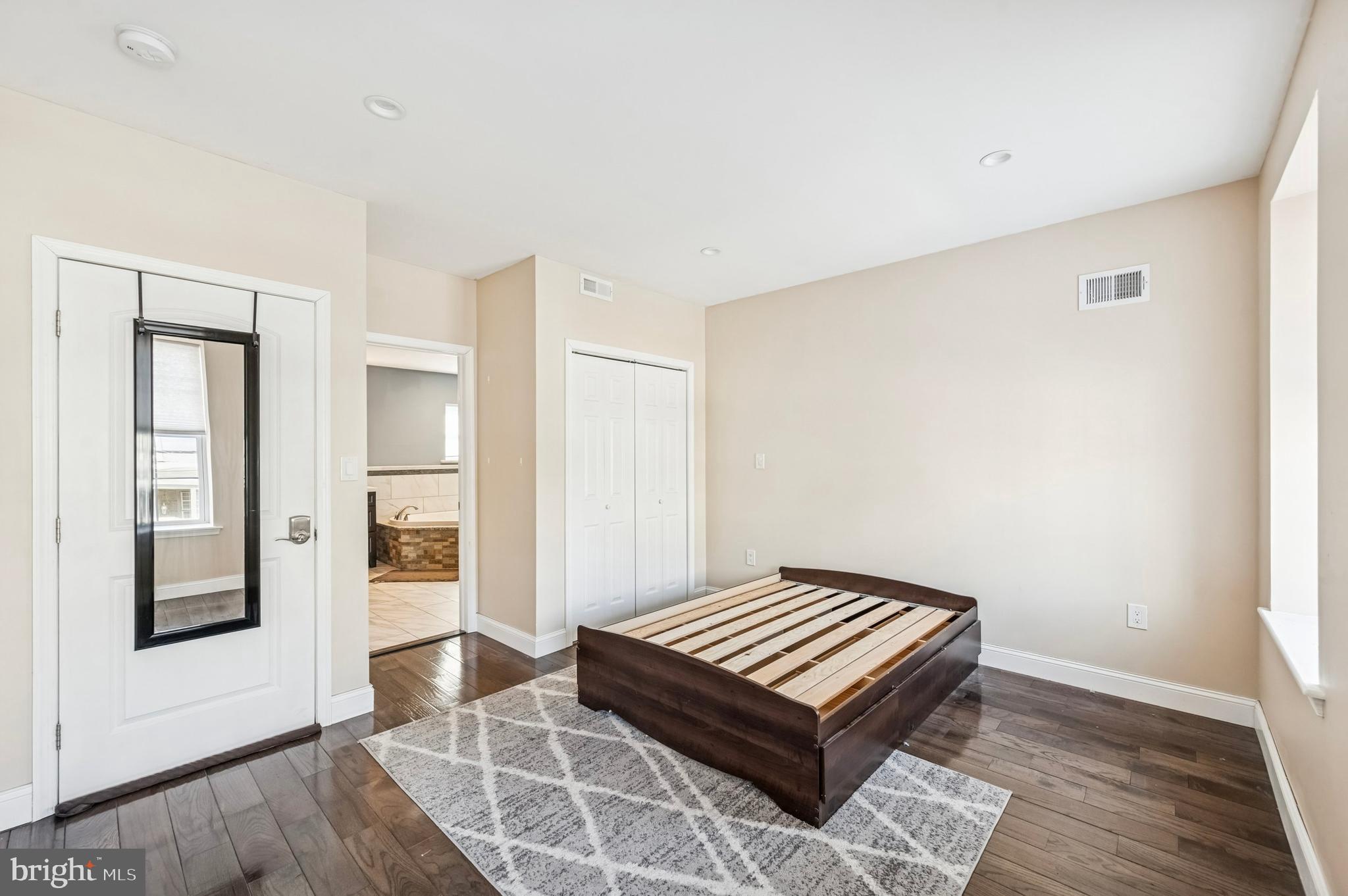 POWELTON VILLAGE - Residential