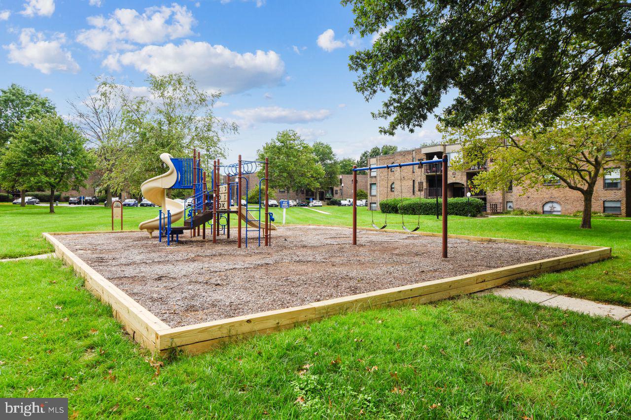 FAIRWINDS ON SEVERN - Residential