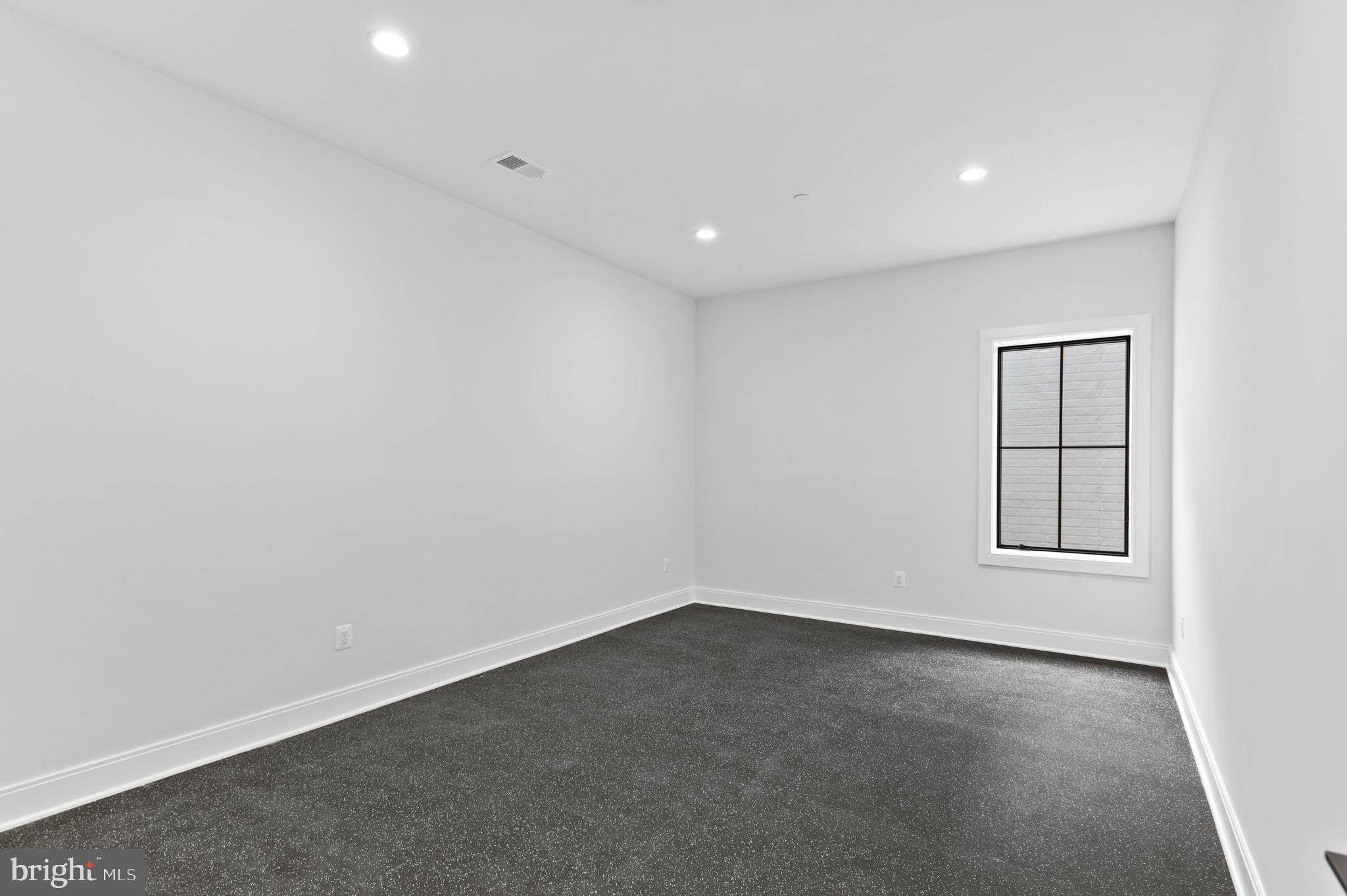 KENWOOD PARK - Residential