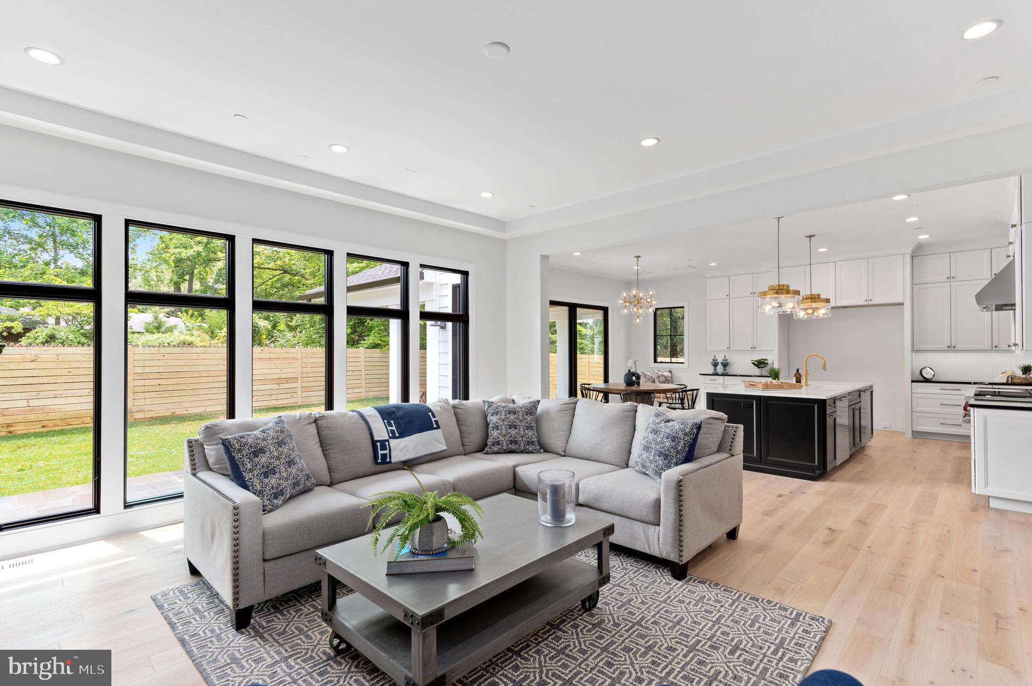 KENWOOD PARK - Residential