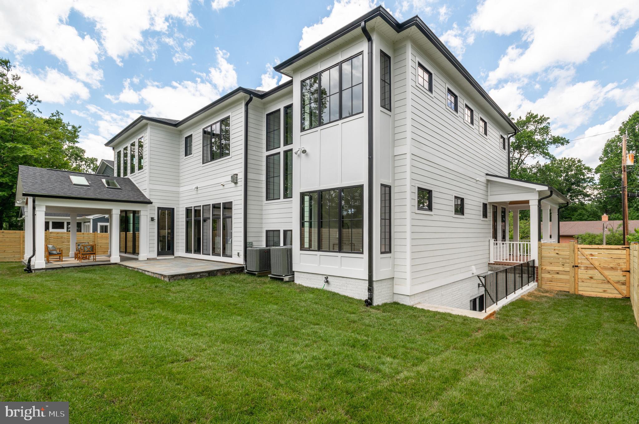 KENWOOD PARK - Residential