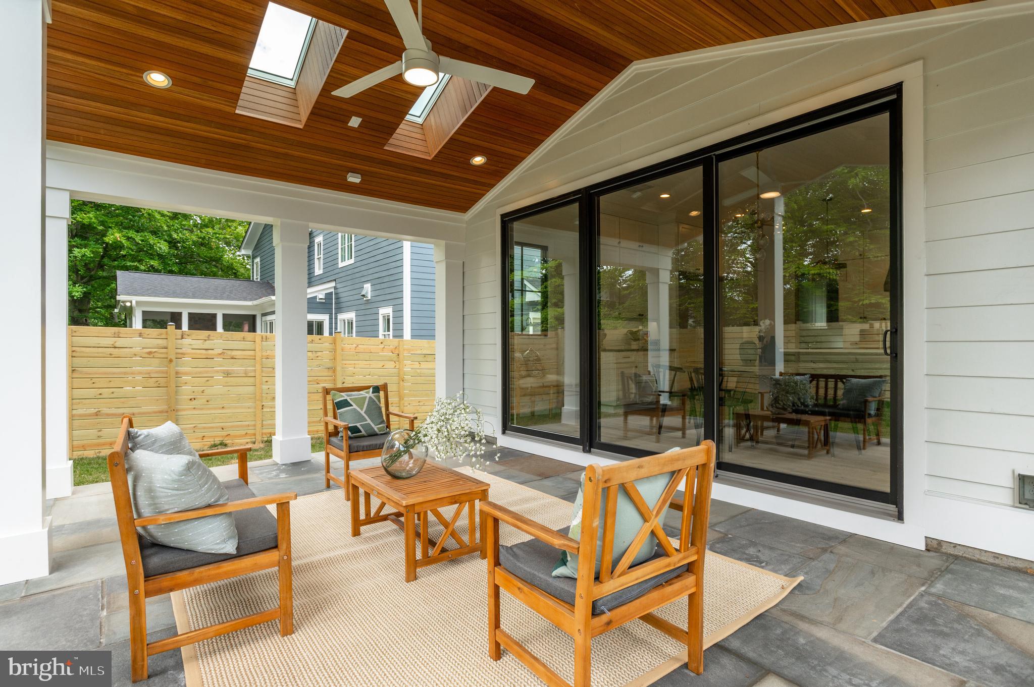 KENWOOD PARK - Residential