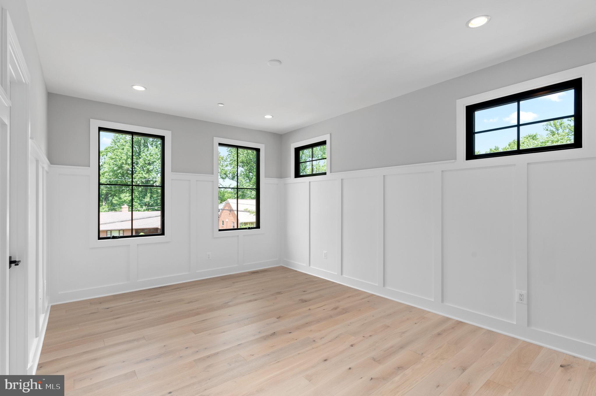 KENWOOD PARK - Residential