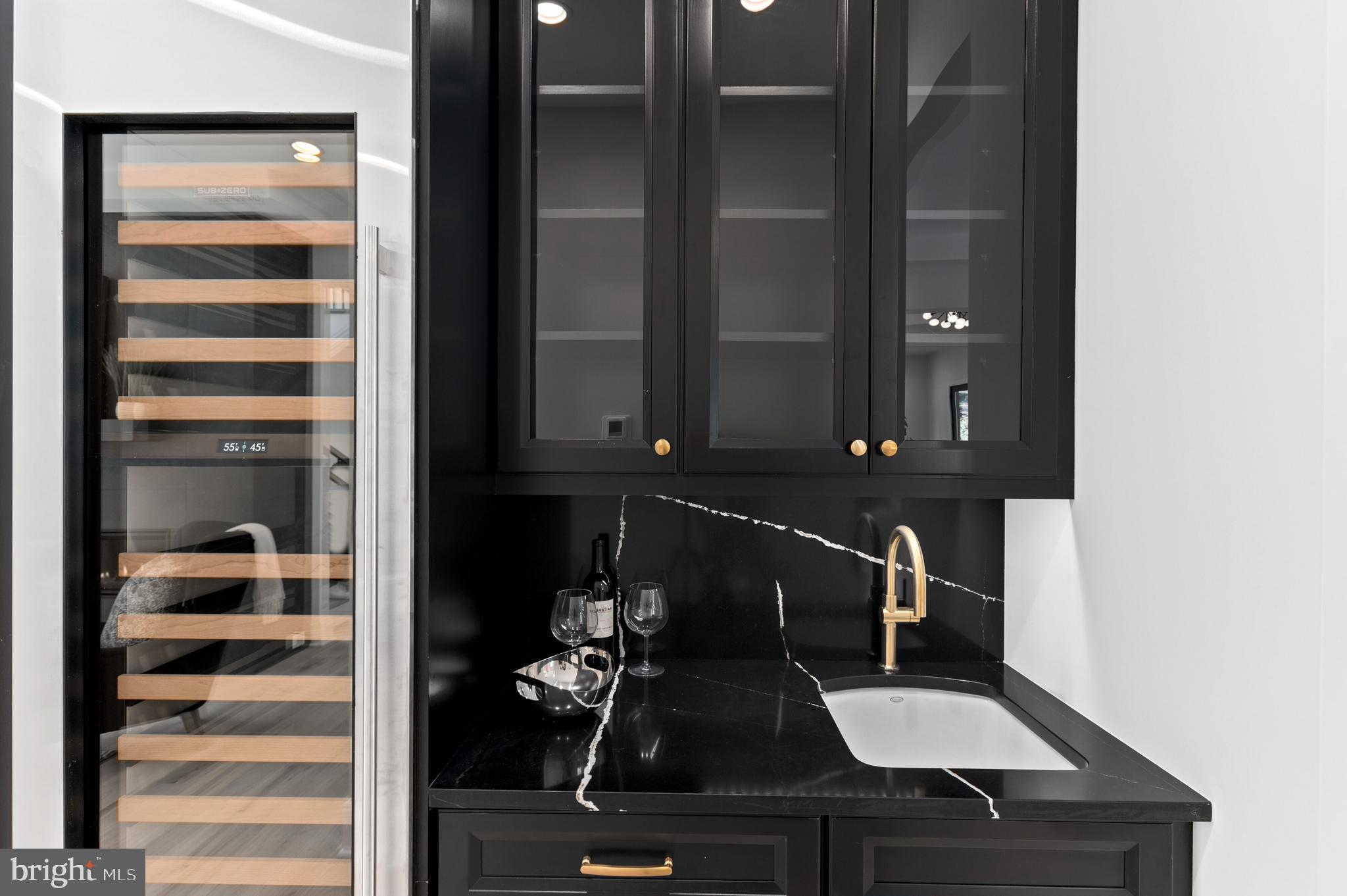 KENWOOD PARK - Residential