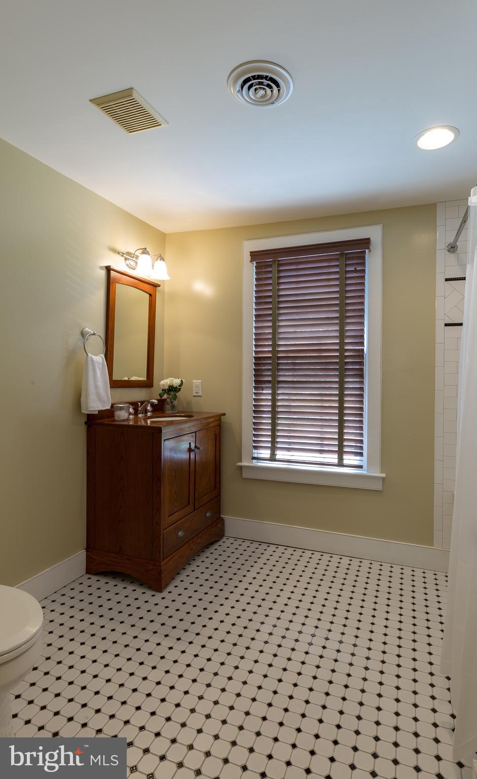 CHESTERTOWN - Residential