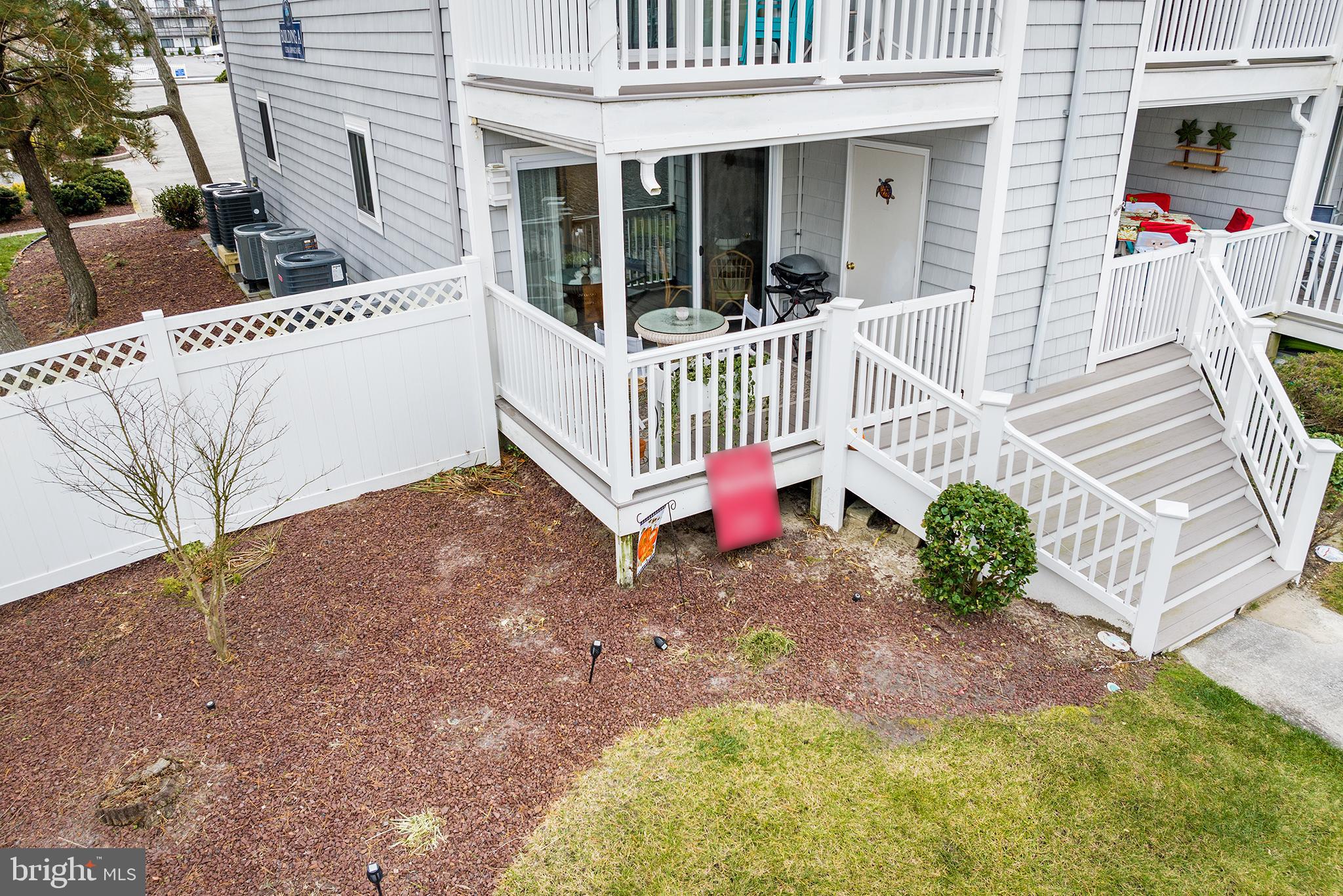 HIDDEN HARBOR - Residential