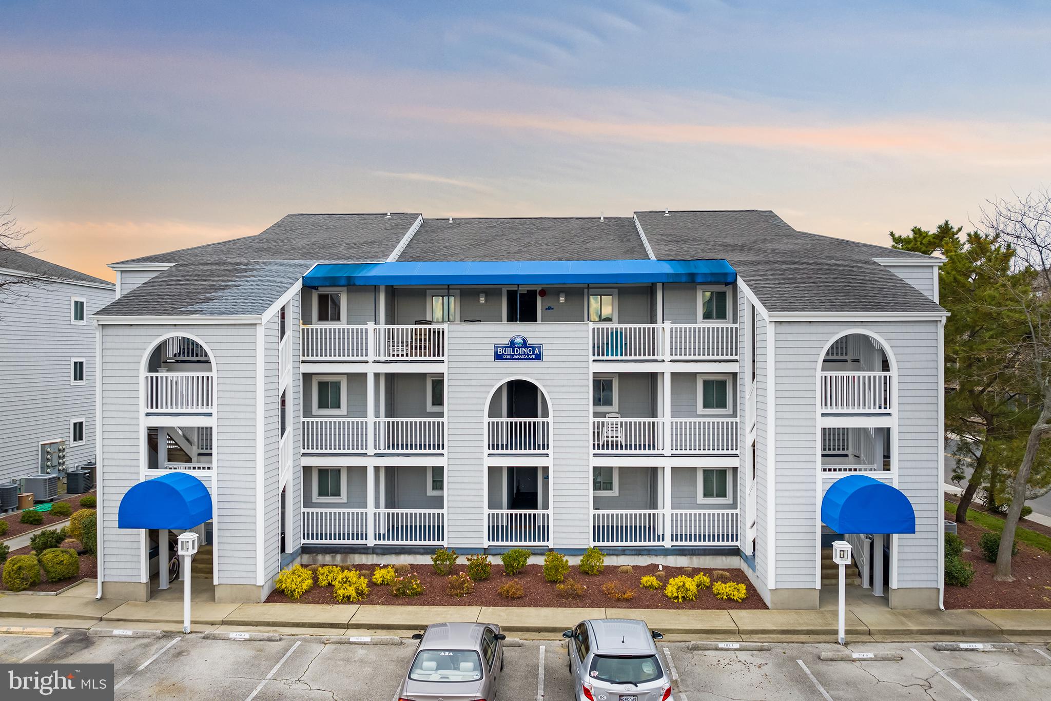 HIDDEN HARBOR - Residential