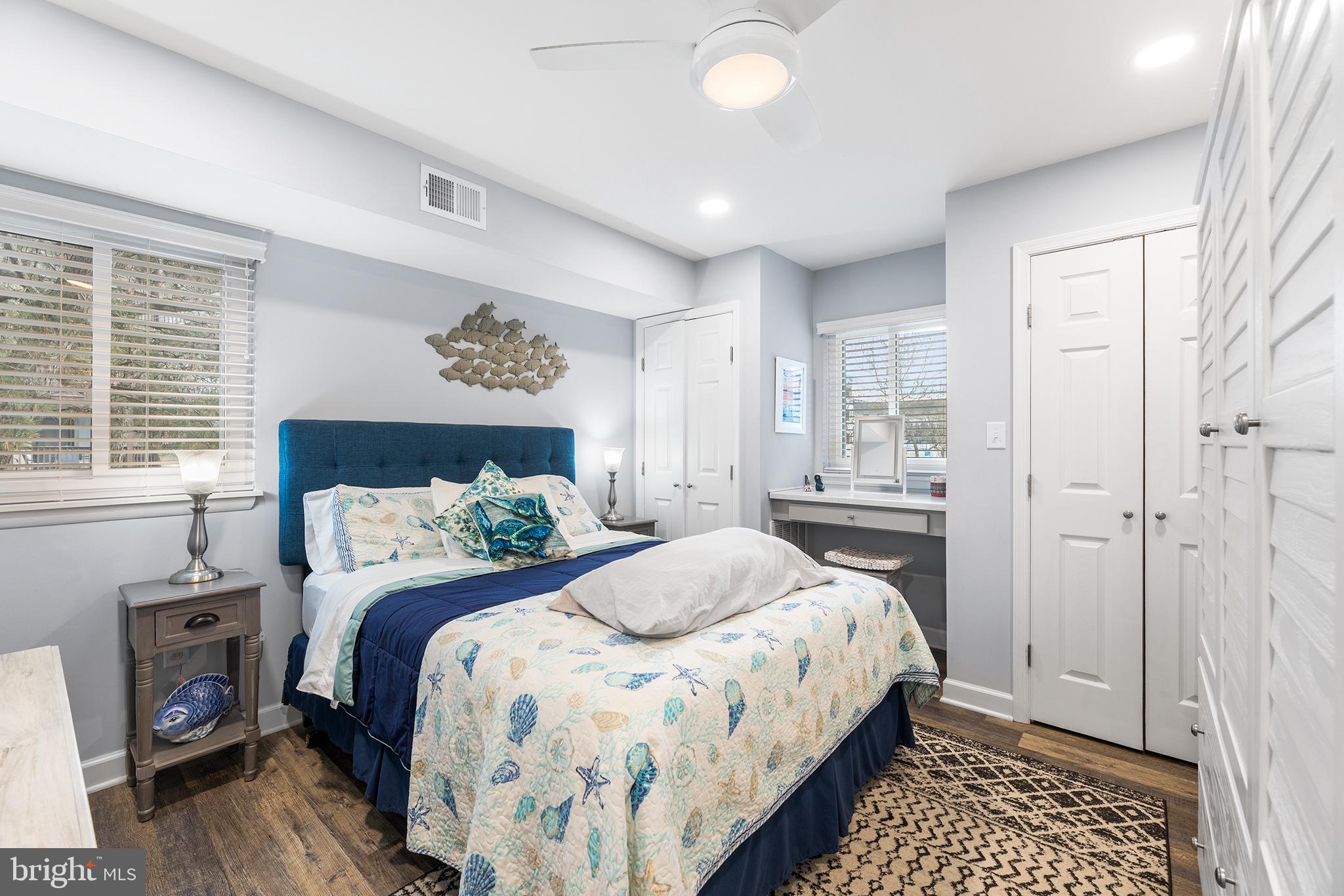 HIDDEN HARBOR - Residential