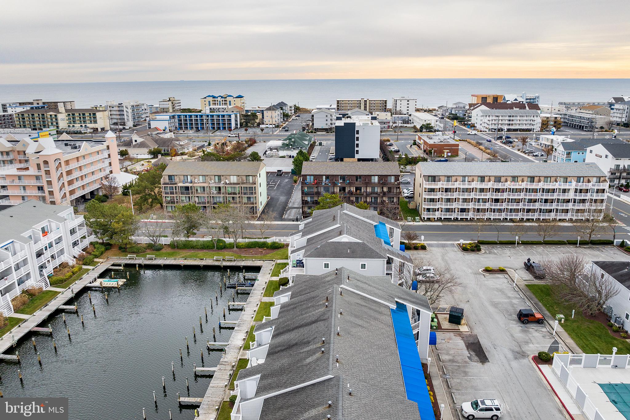 HIDDEN HARBOR - Residential