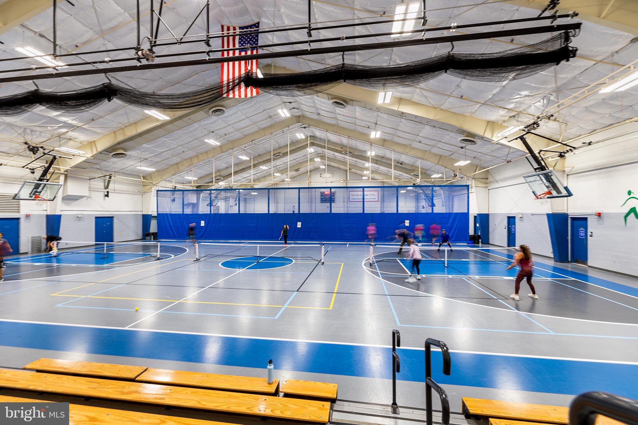 HIDDEN HARBOR - Residential