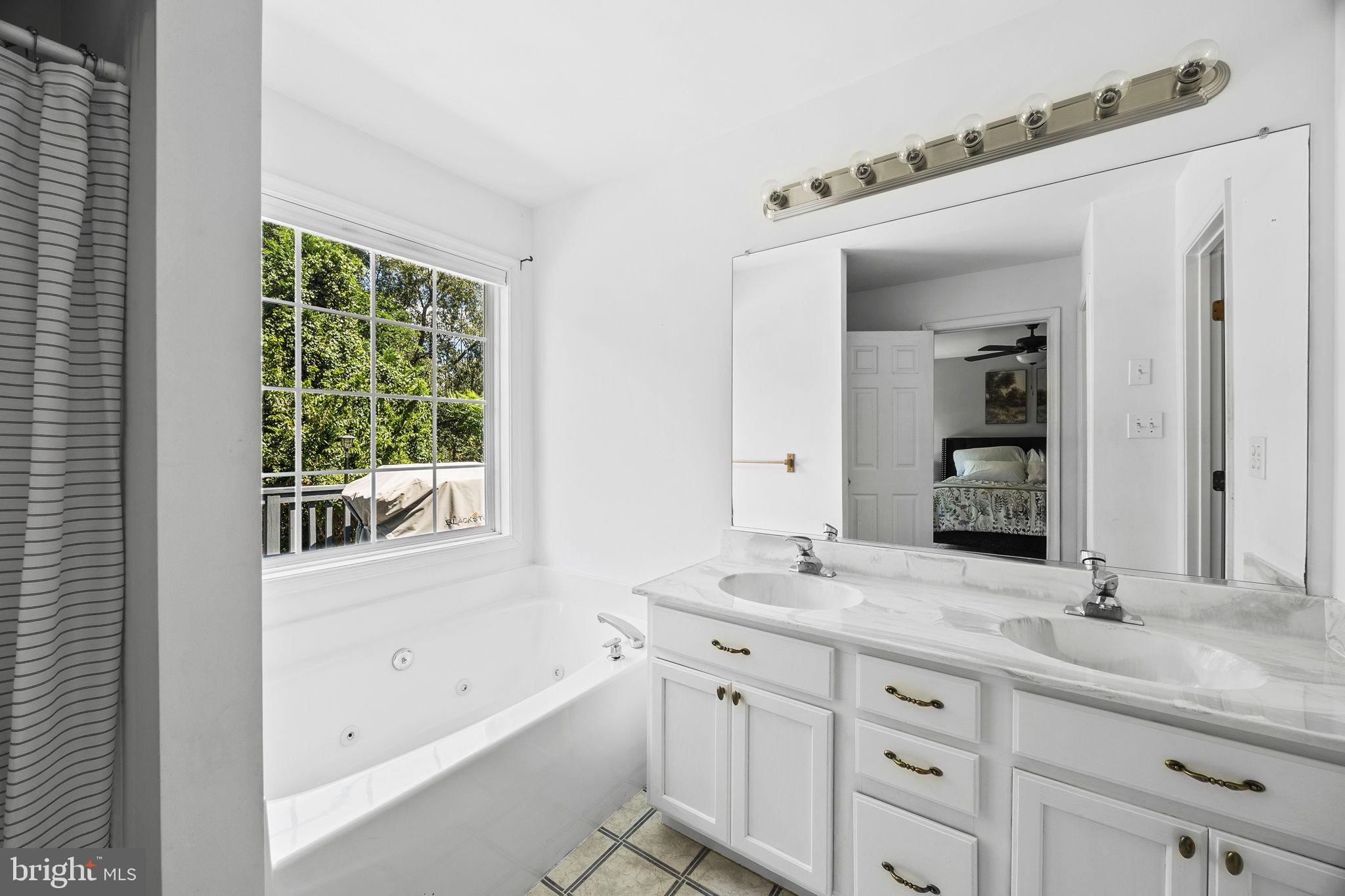 BRIAR RUN - Residential