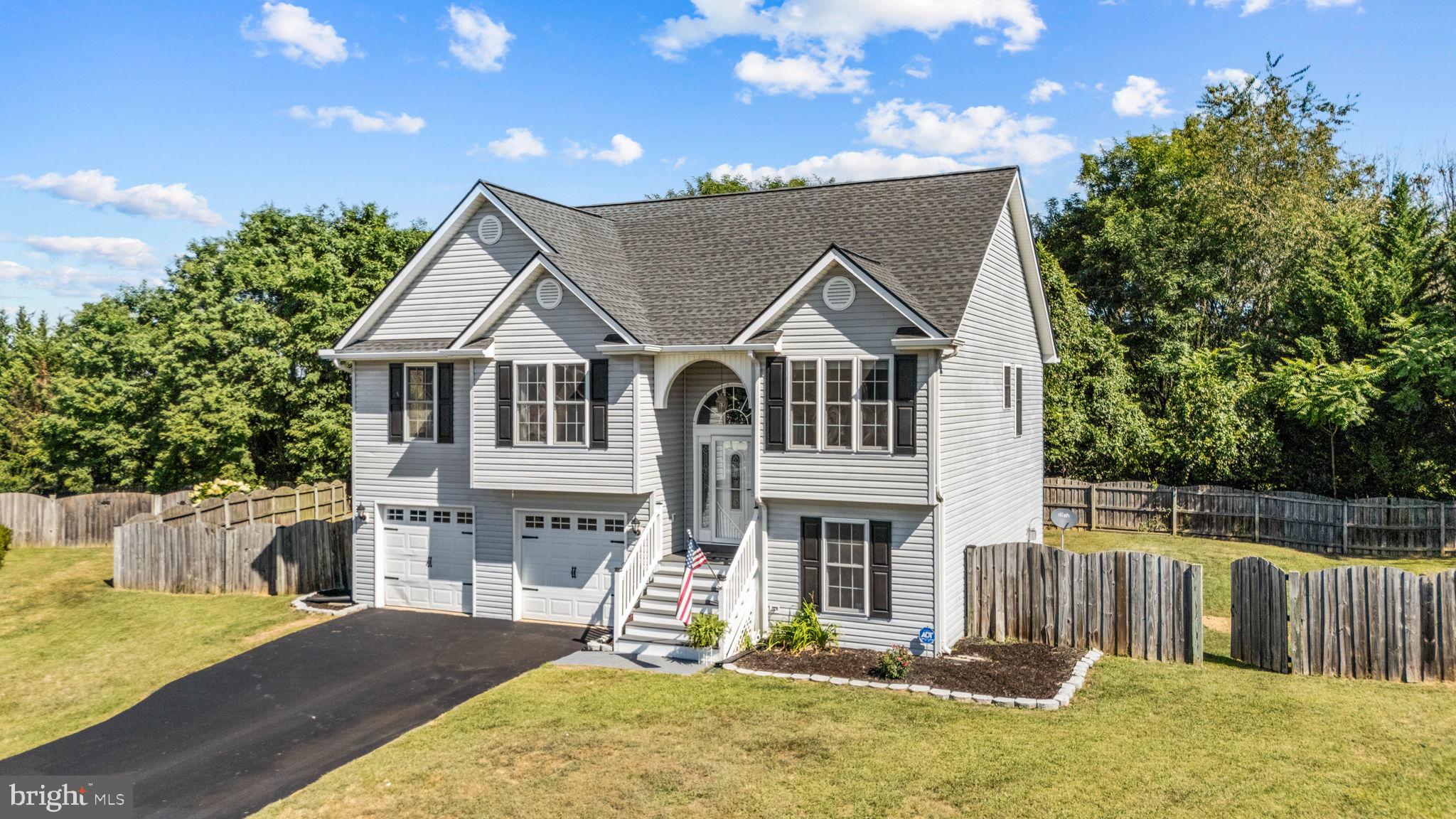 BRIAR RUN - Residential