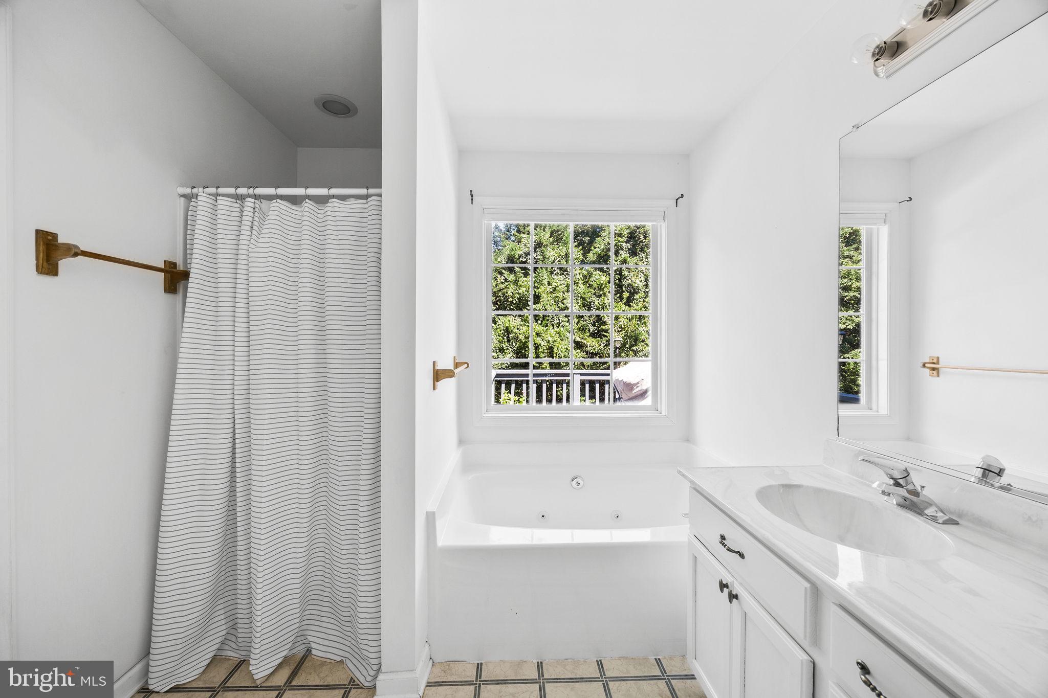 BRIAR RUN - Residential