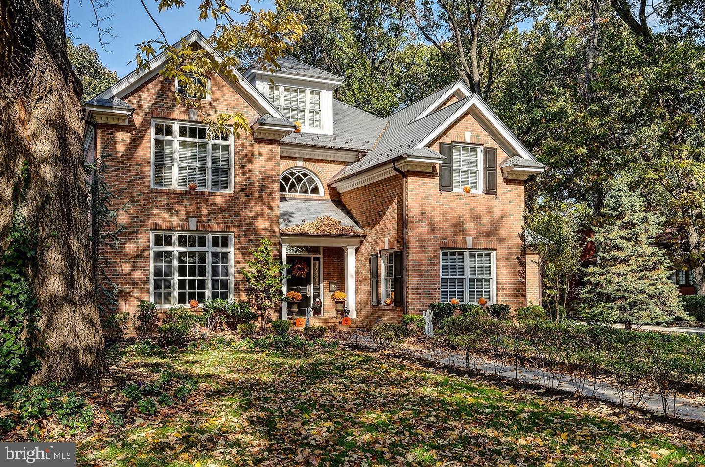 449 LOUCROFT ROAD