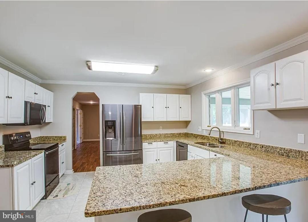 423 FREDERICK STREET