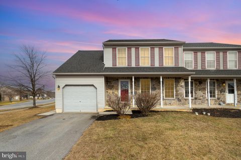 Photo of 3478 Green Leaf Drive, MOUNT JOY, PA 17552 (MLS # PALA2063812)