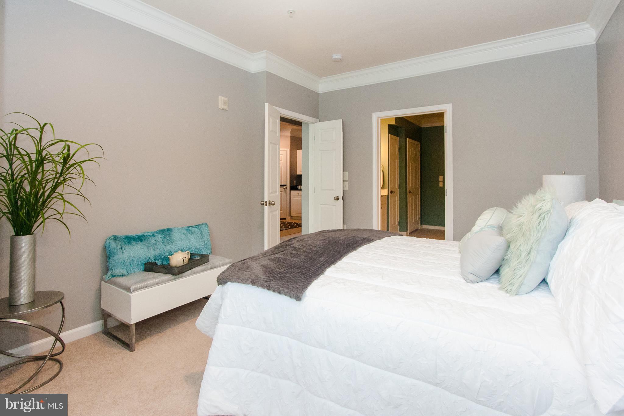 WESTCHESTER AT STRATFORD - Residential