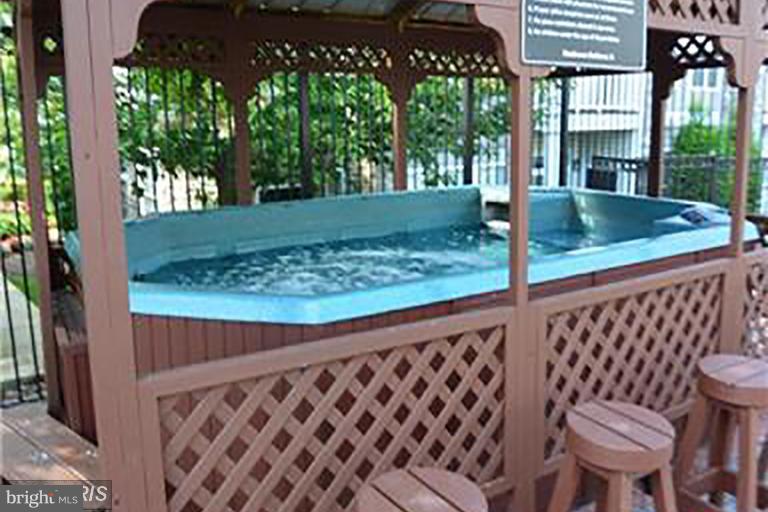 WESTCHESTER AT STRATFORD - Residential