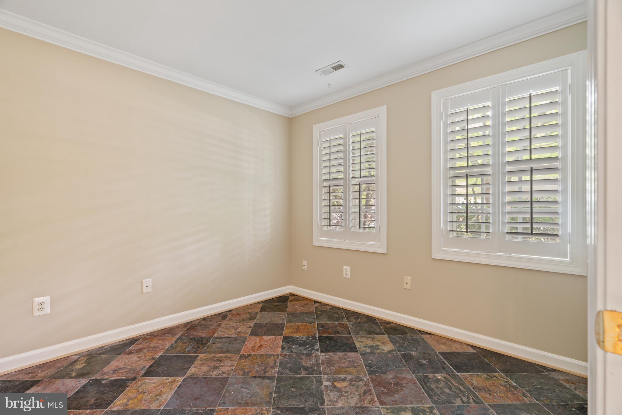 LAKELANDS - Residential