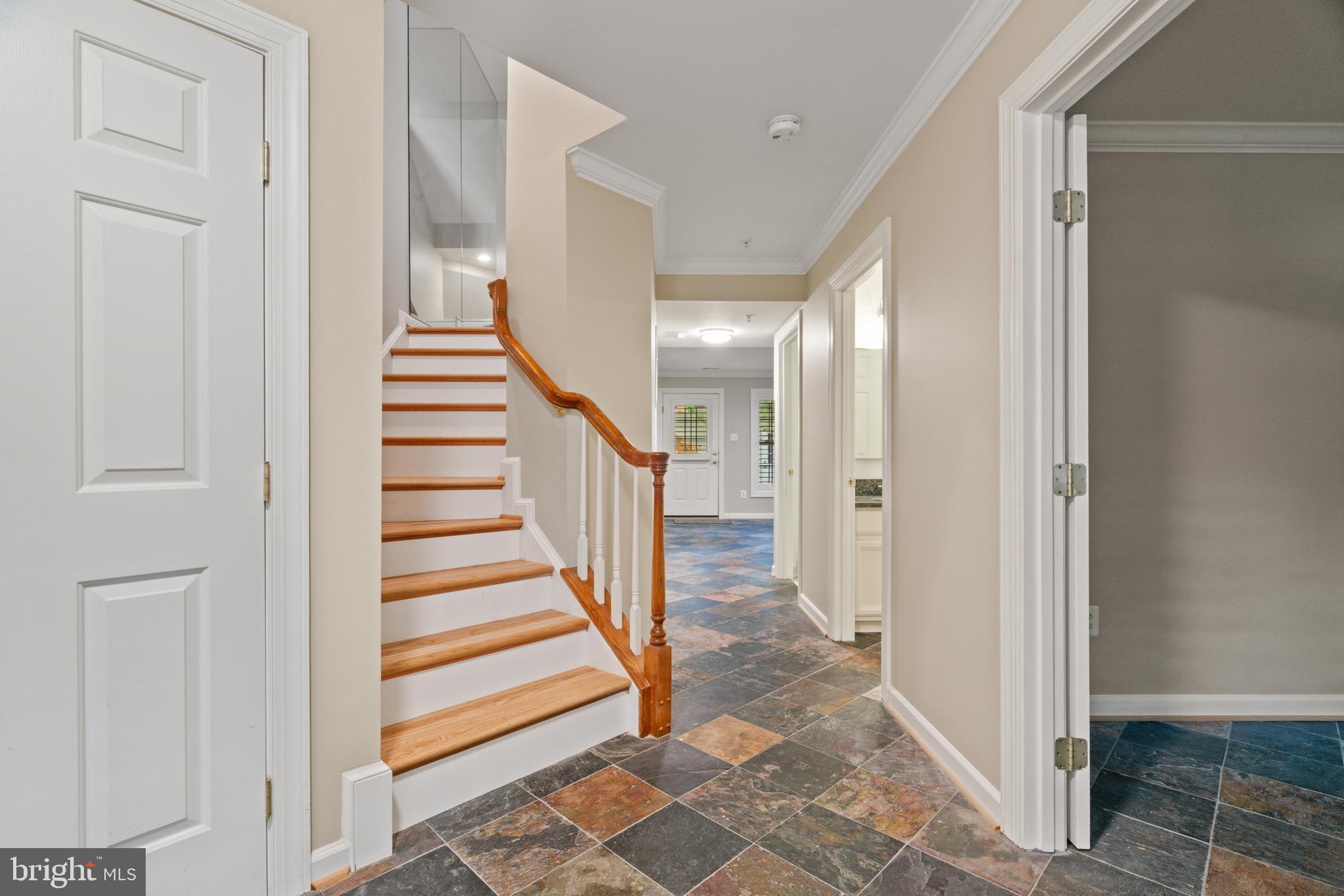 LAKELANDS - Residential