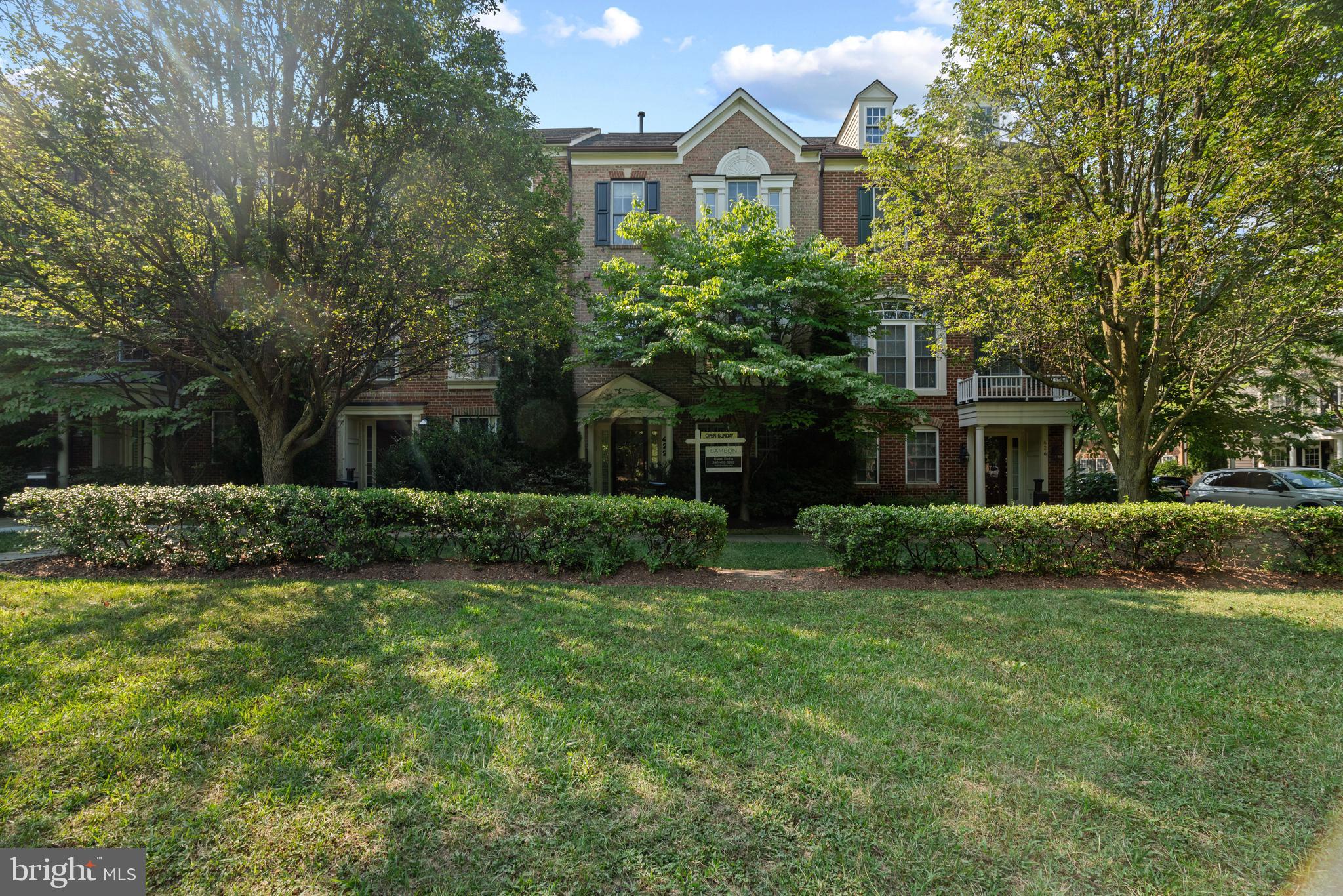 LAKELANDS - Residential