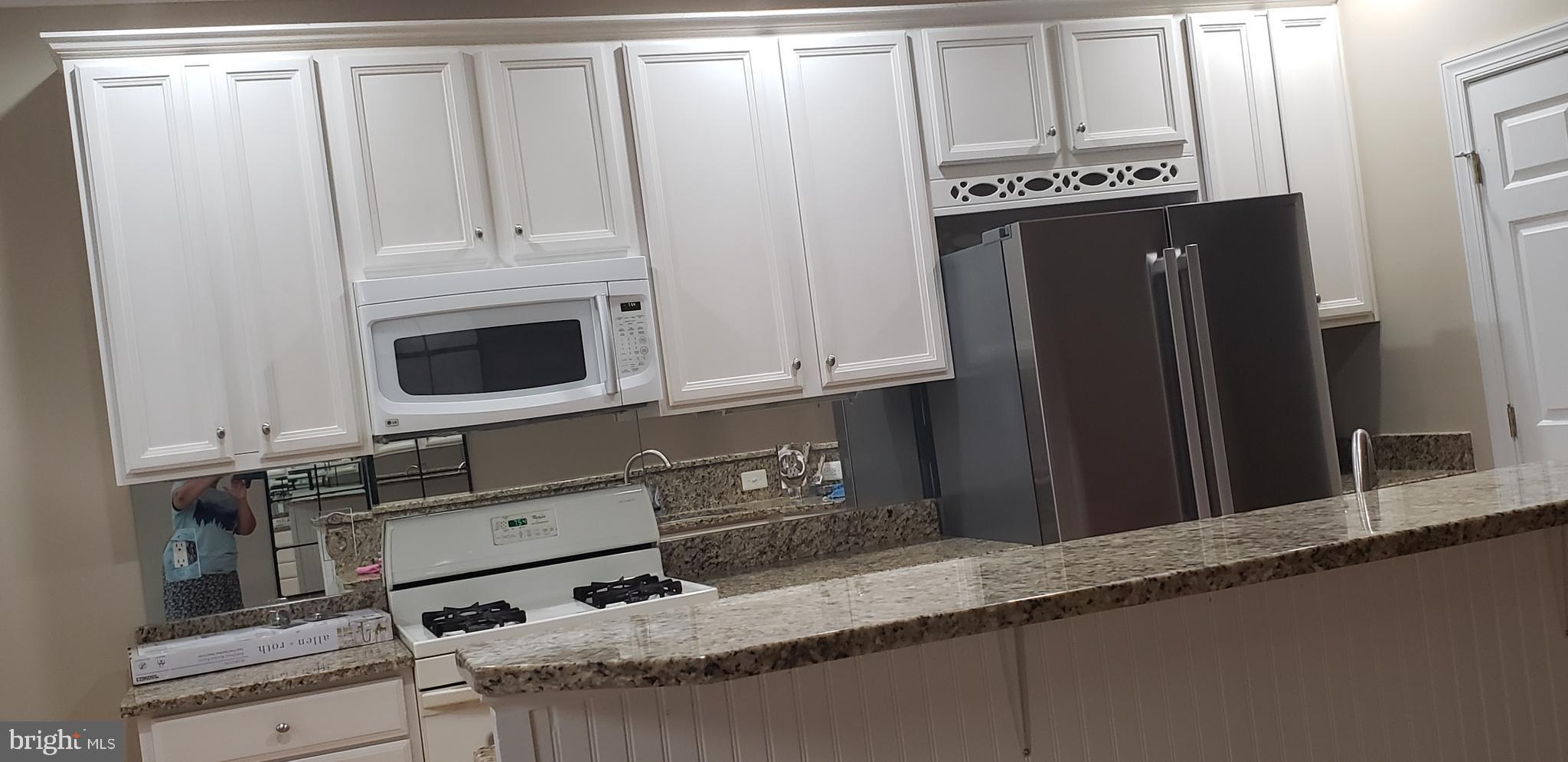 LAKELANDS - Residential