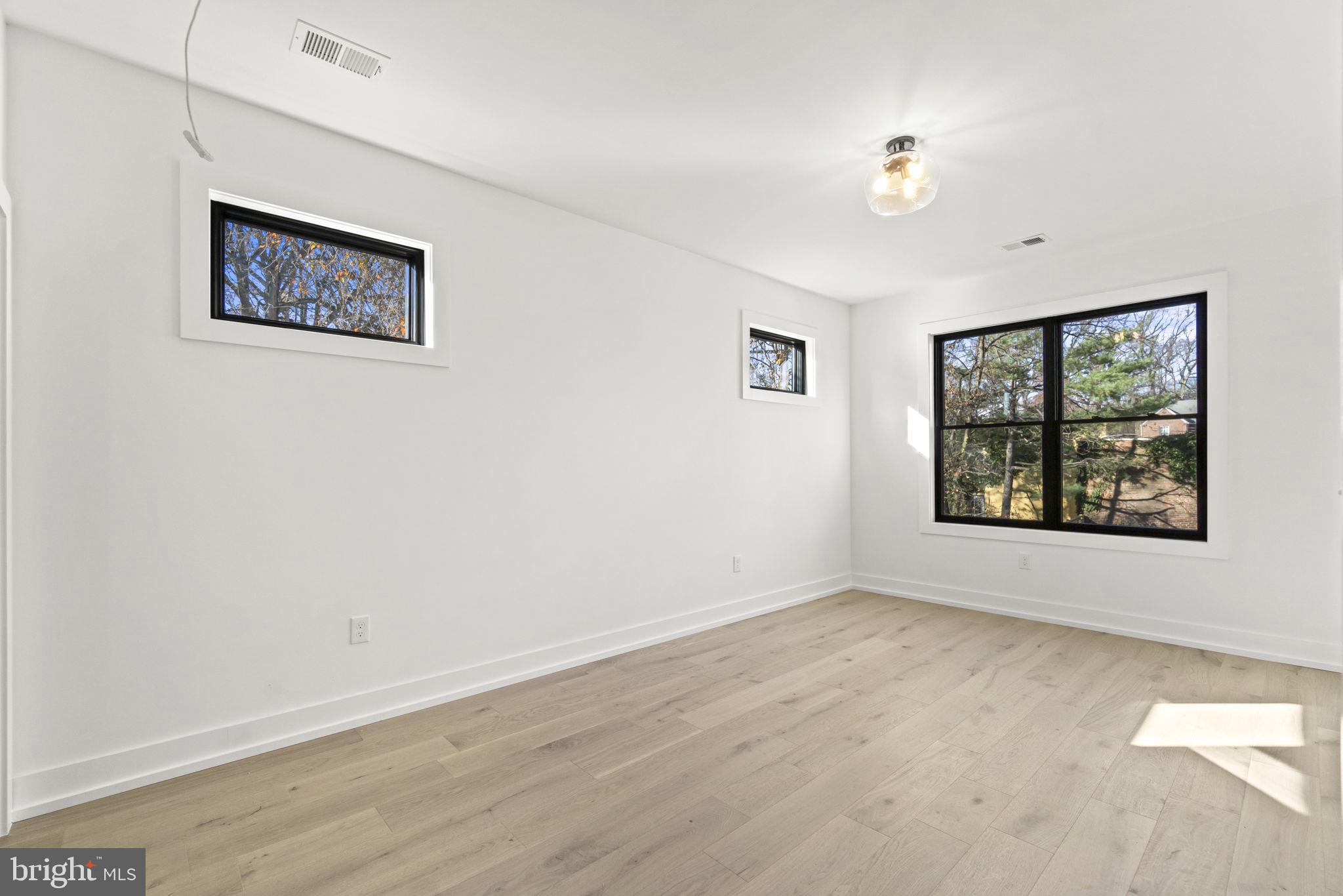 TAKOMA PARK - Residential