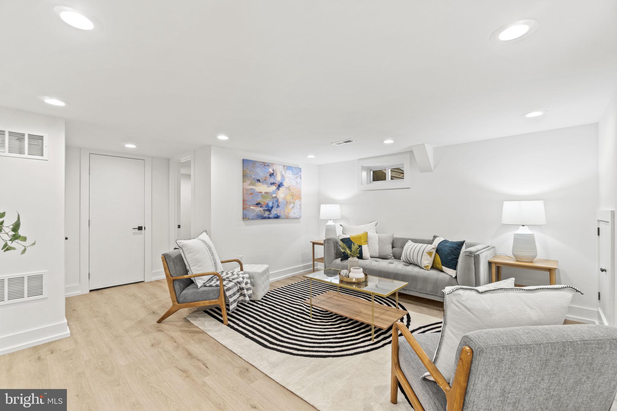 TAKOMA PARK - Residential