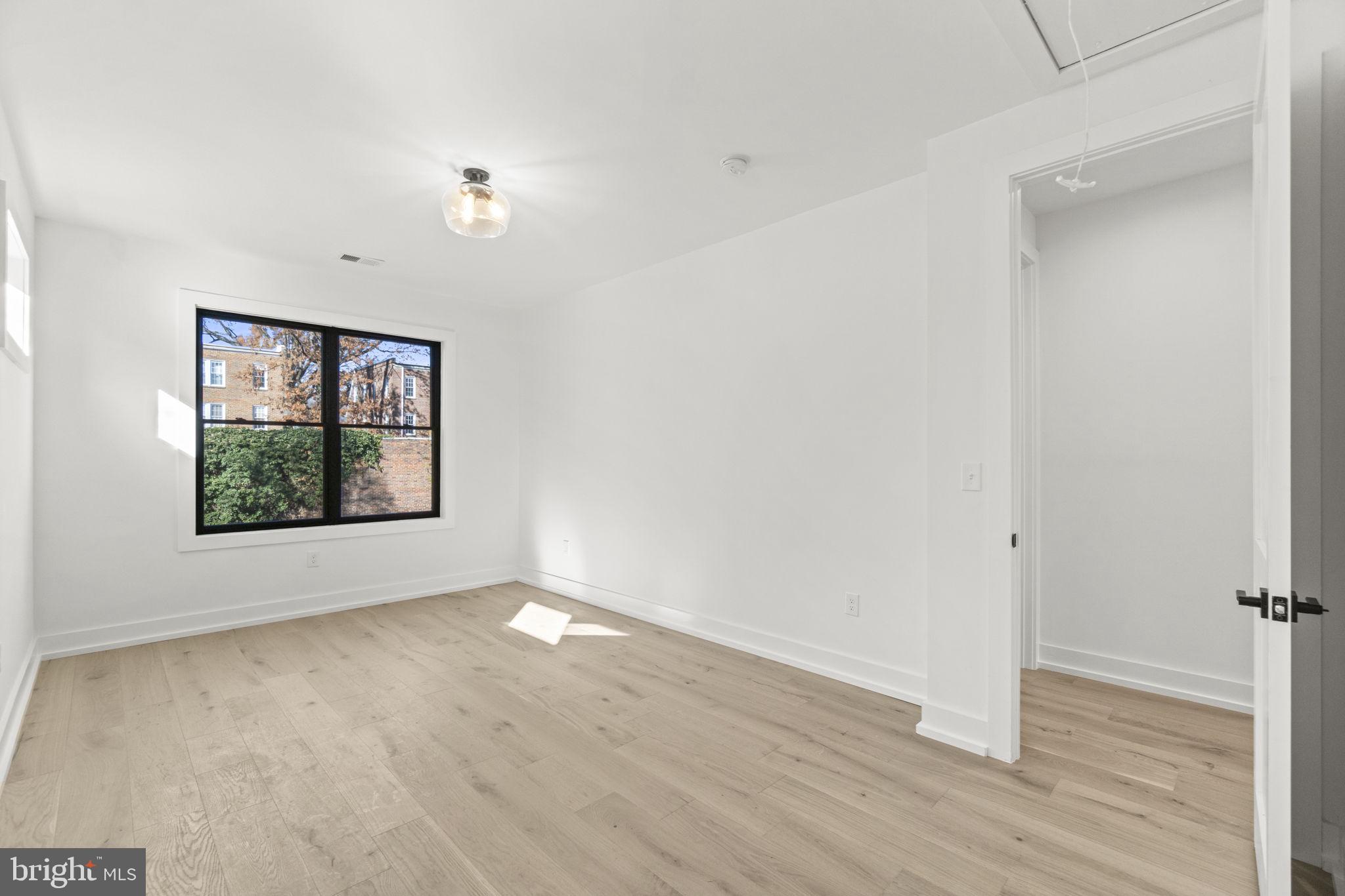 TAKOMA PARK - Residential