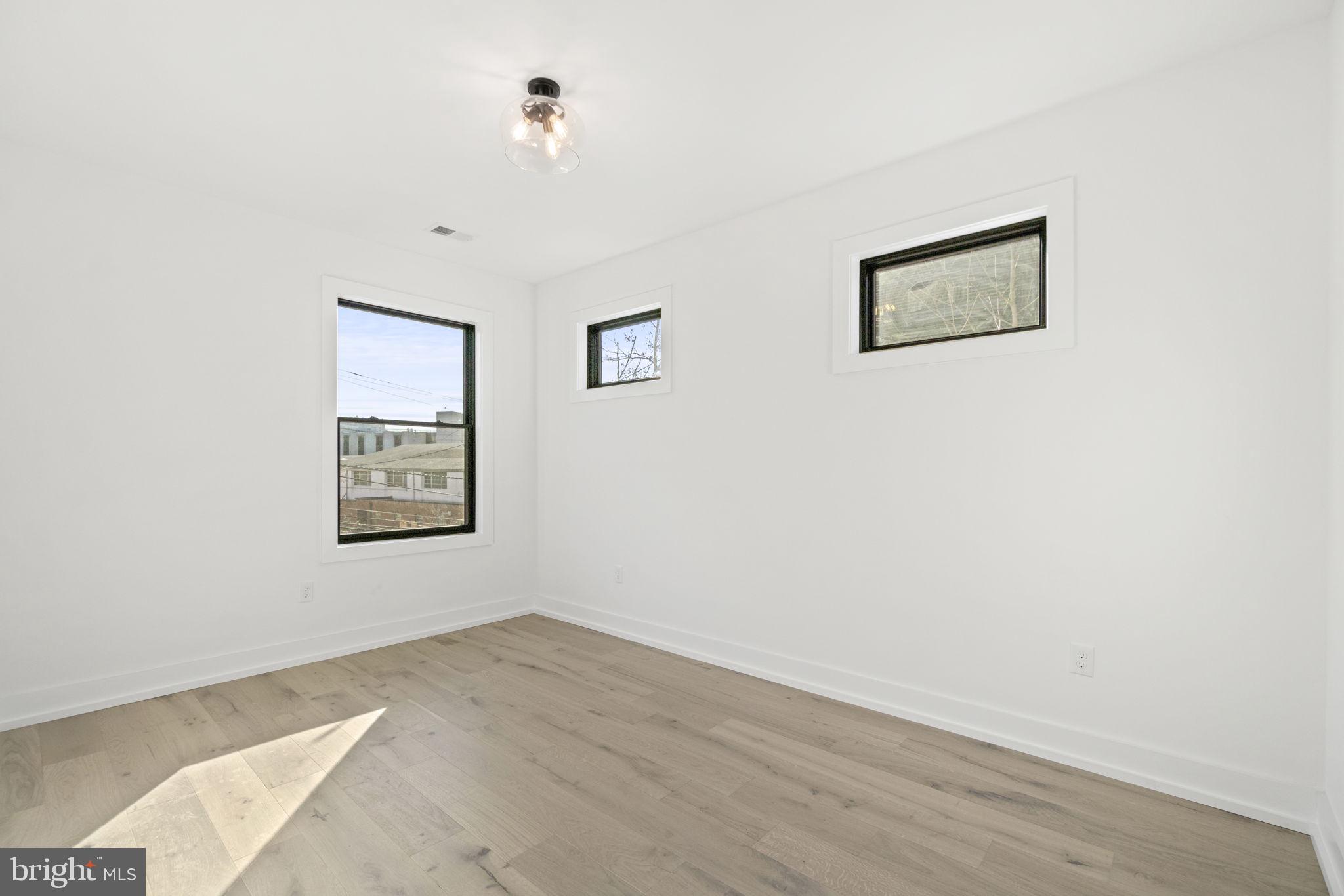 TAKOMA PARK - Residential