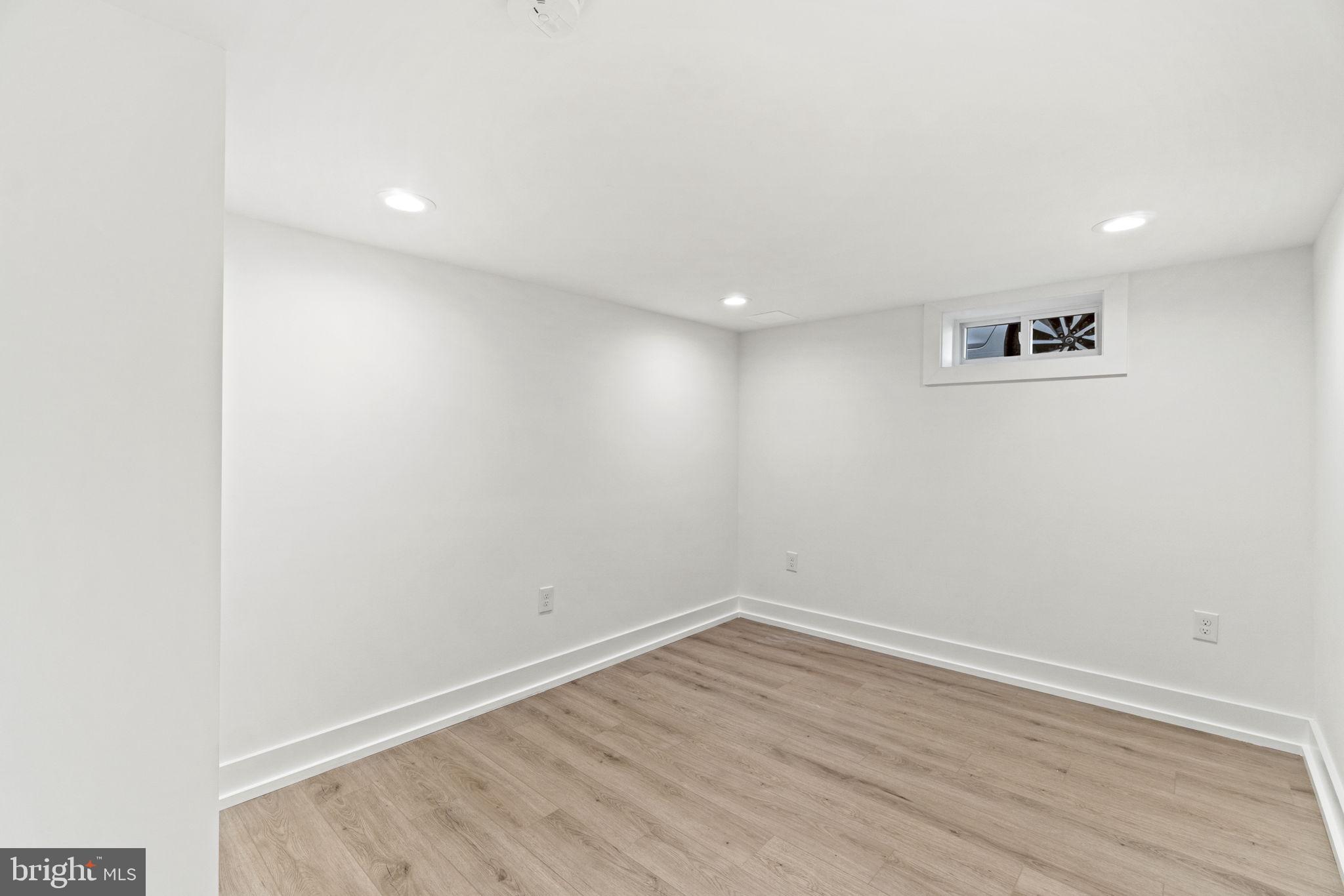 TAKOMA PARK - Residential