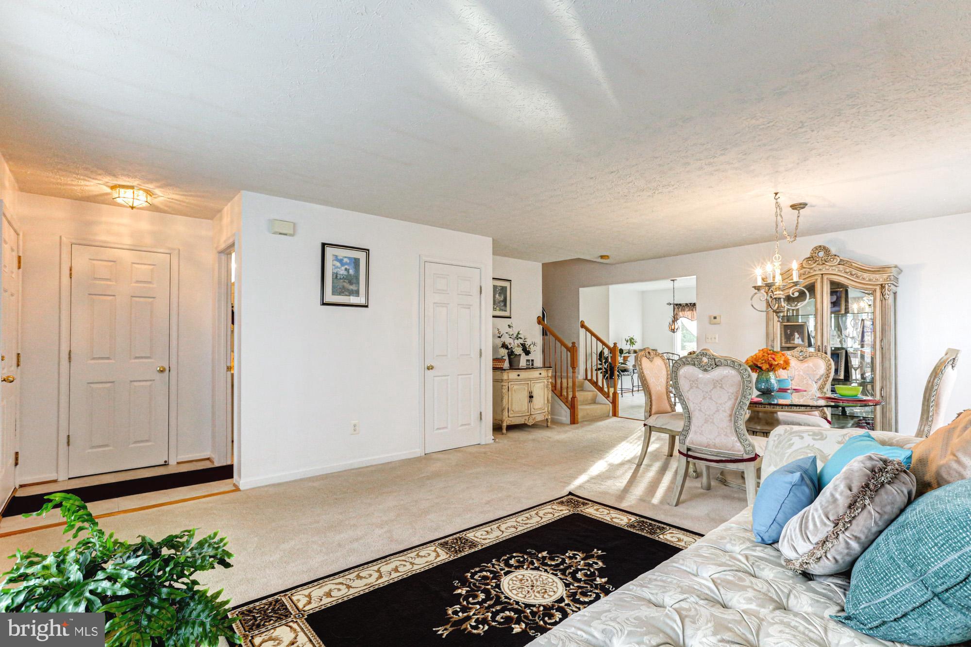 260 GOLDEN PLOVER DRIVE