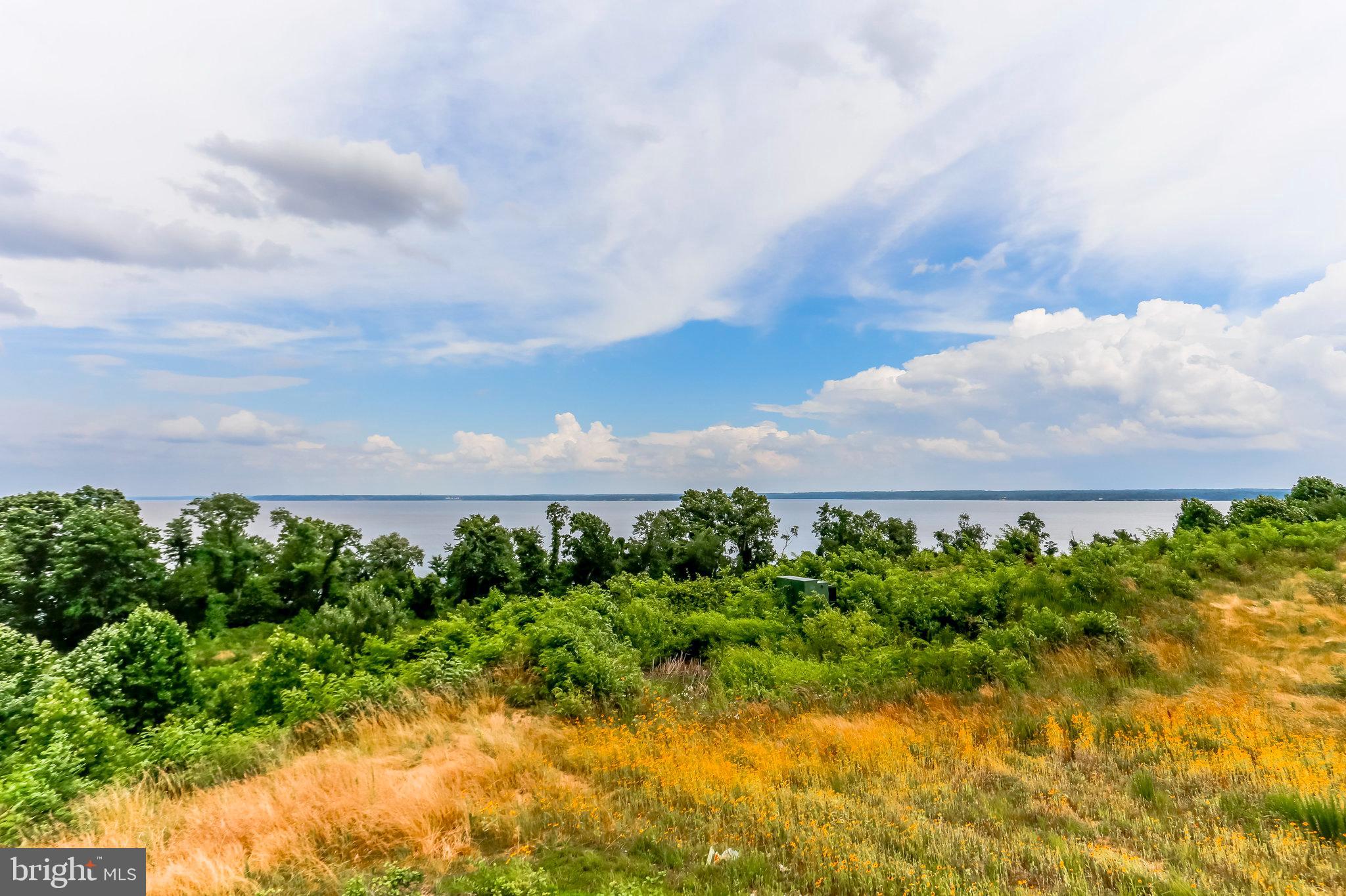 POTOMAC SHORES - Residential Lease