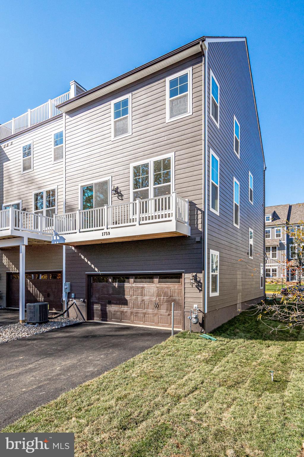 POTOMAC SHORES - Residential Lease