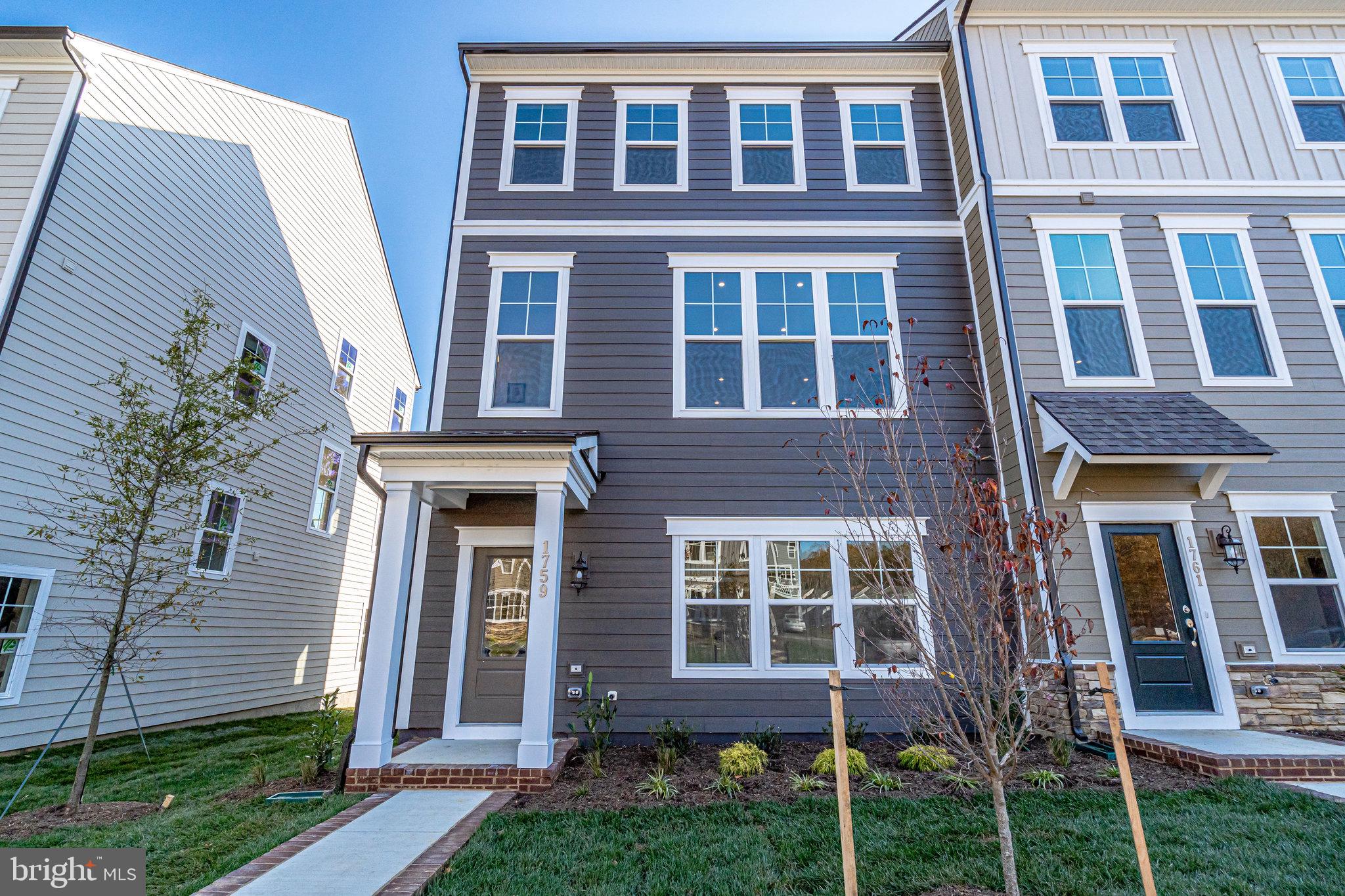 POTOMAC SHORES - Residential Lease