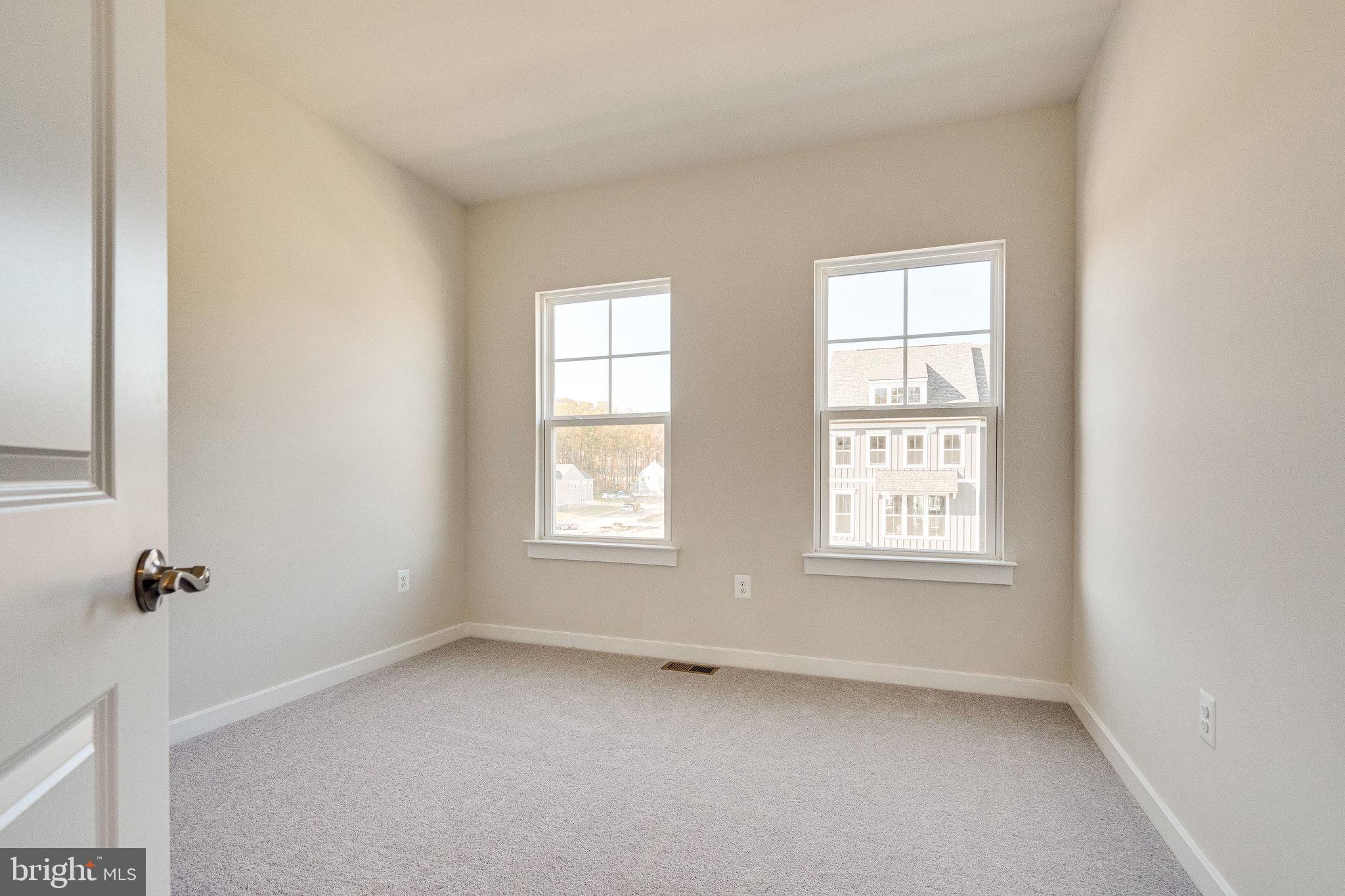 POTOMAC SHORES - Residential Lease