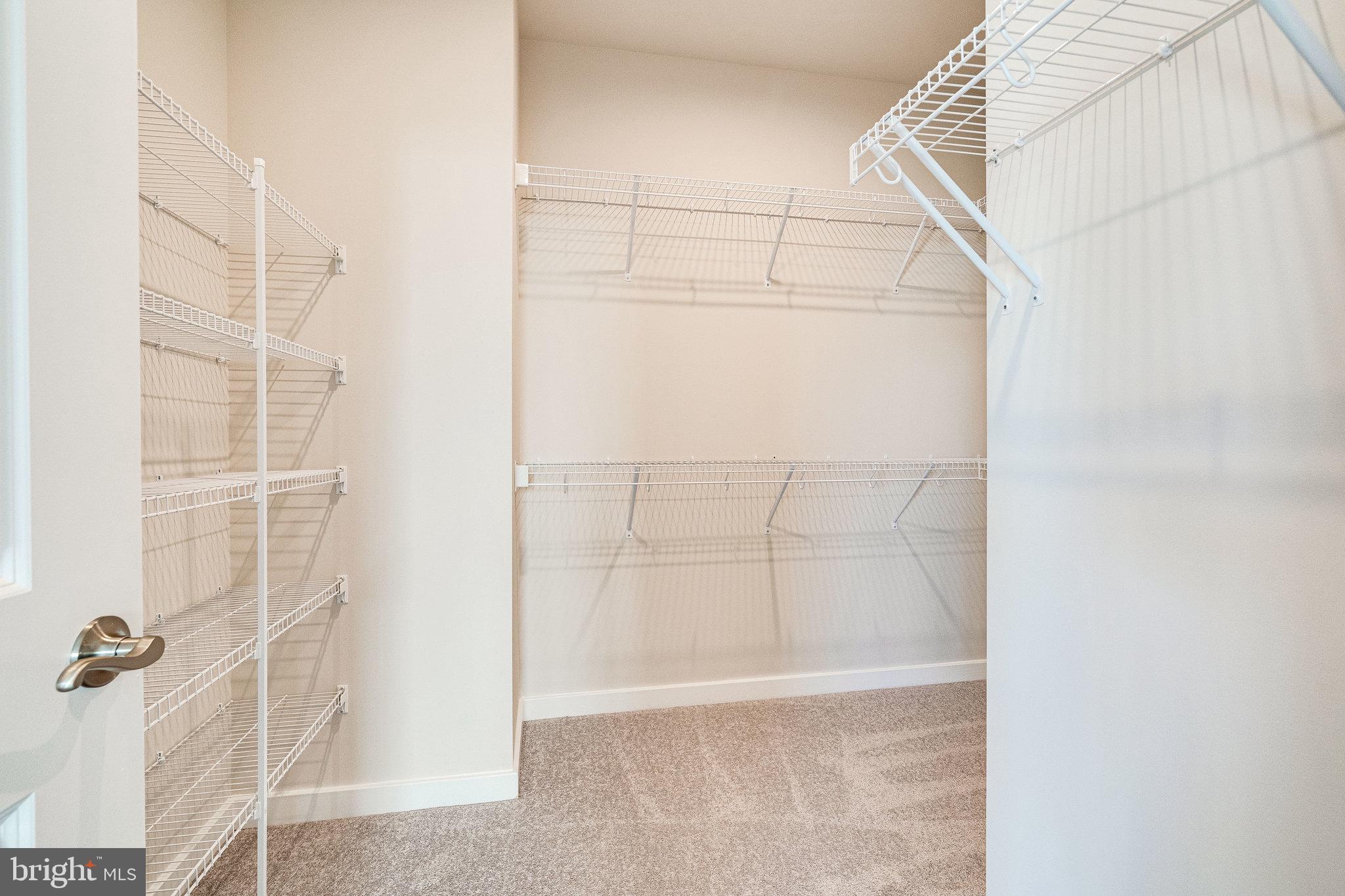 POTOMAC SHORES - Residential Lease