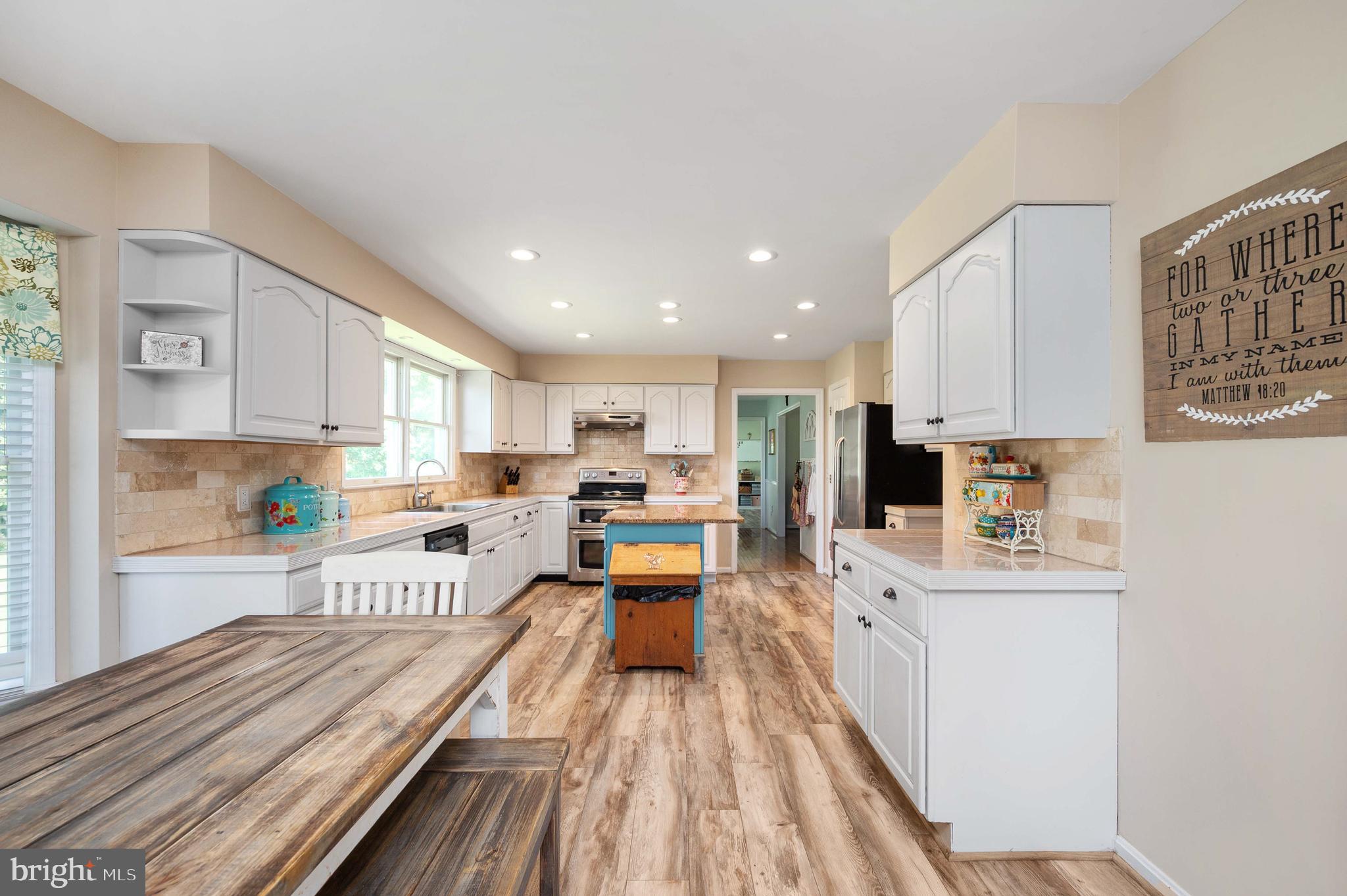 FOX CHASE - Residential