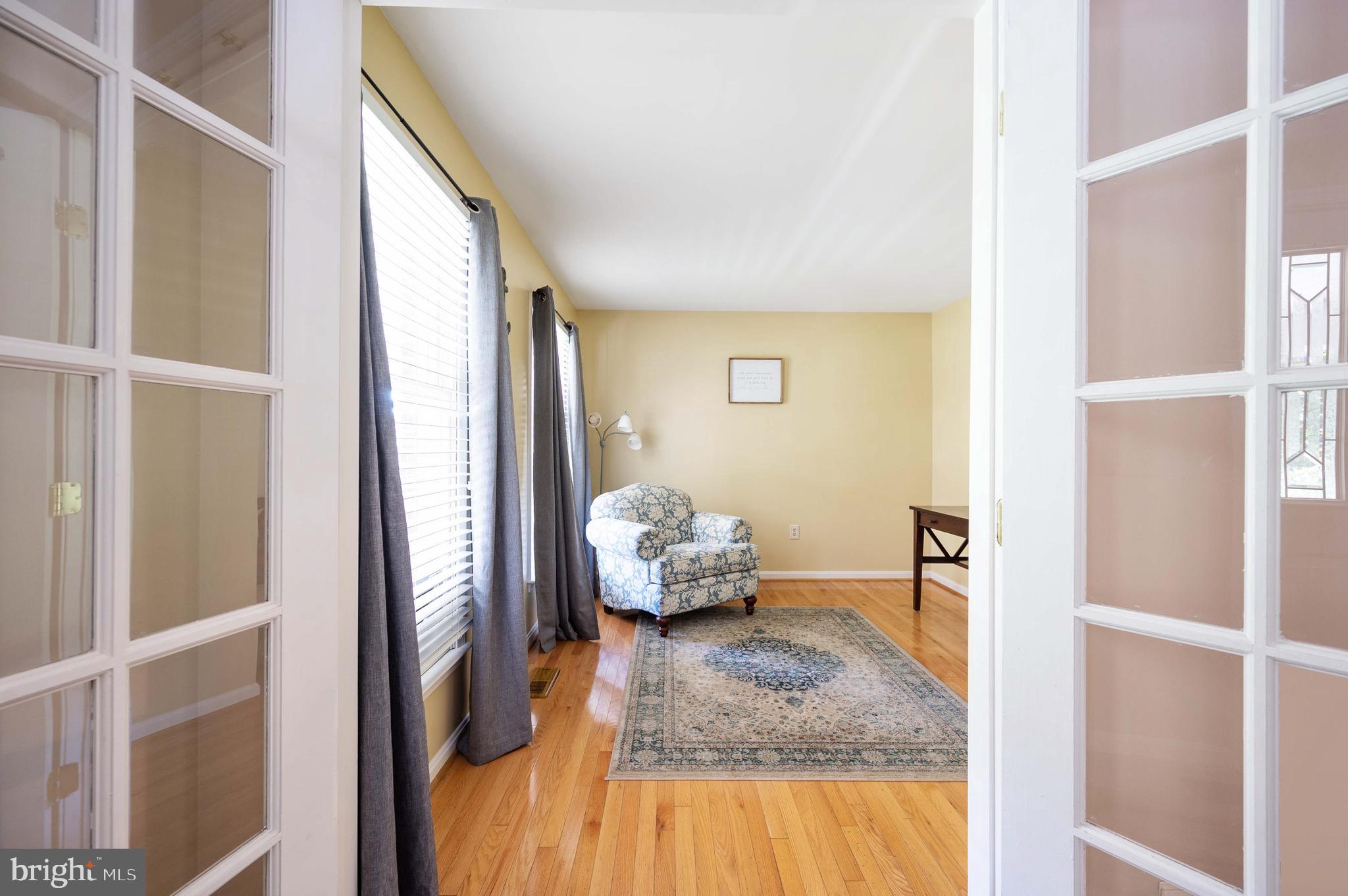 FOX CHASE - Residential