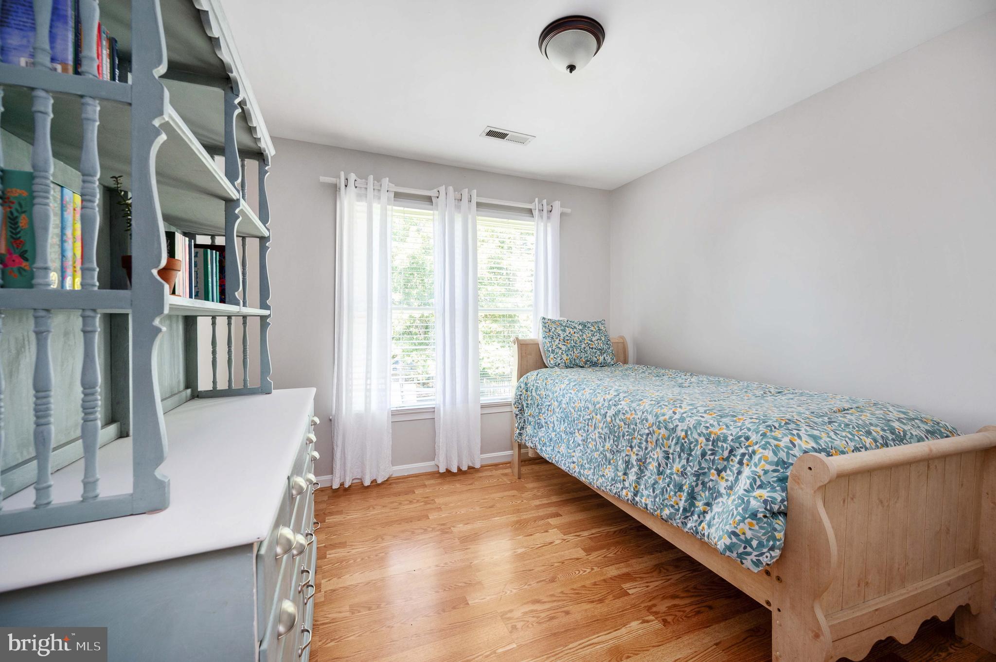 FOX CHASE - Residential