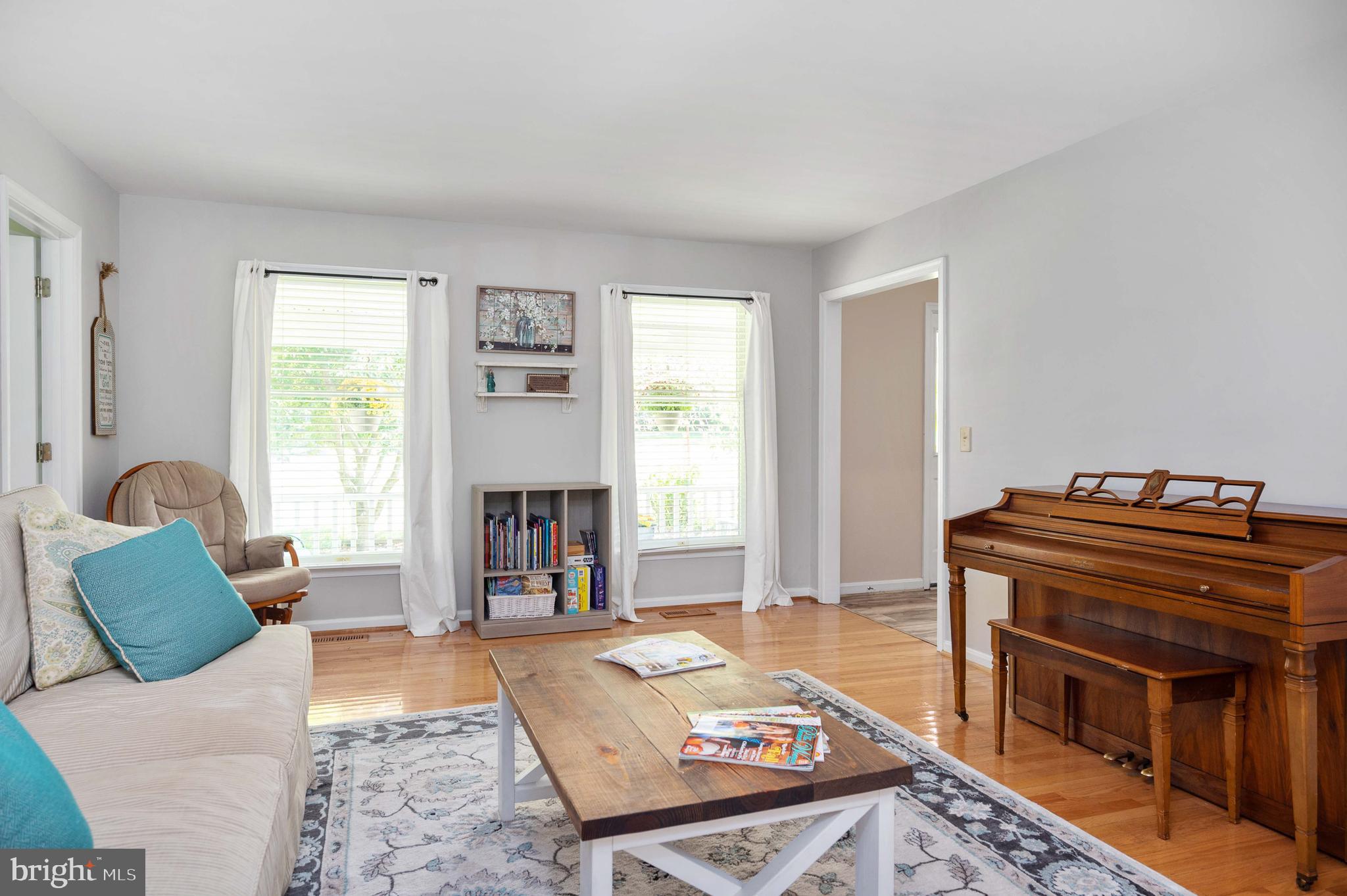 FOX CHASE - Residential