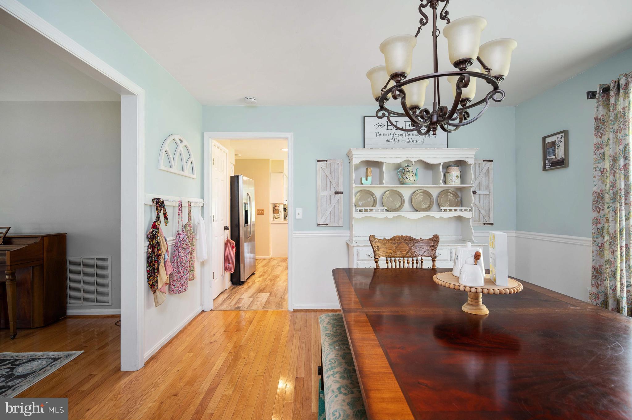 FOX CHASE - Residential